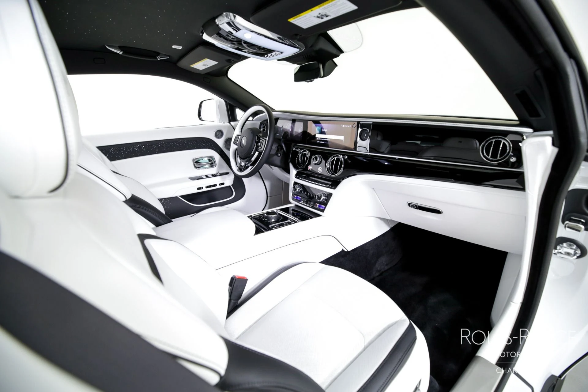 mph024_2142297439_Used_2024_Rolls_Royce_Spectre_1712872063_98f7579d38