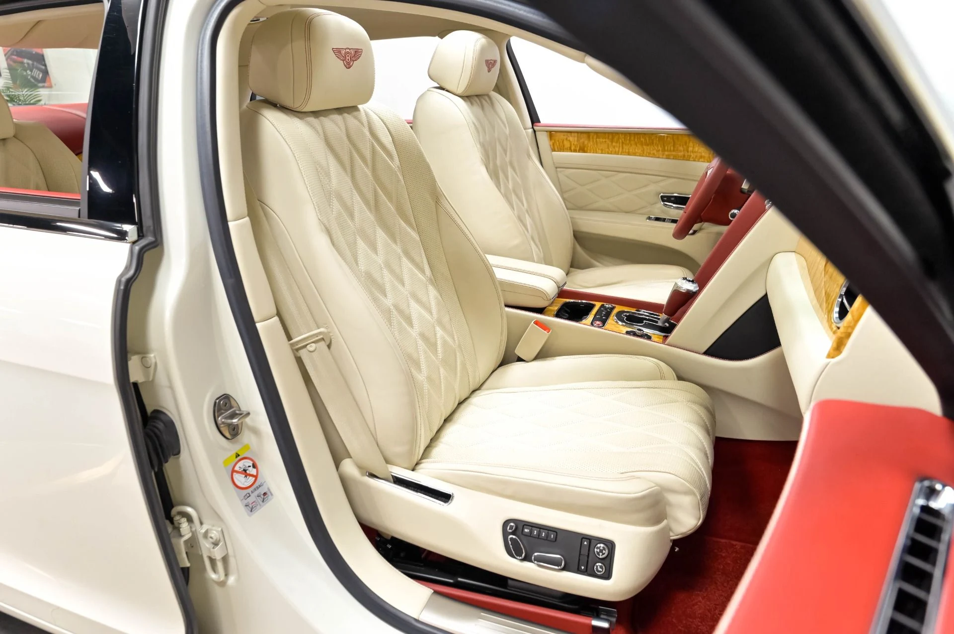 mph024_2145923511_Used_2016_Bentley_Flying_Spur_W12_1779838751_6a977d7ddc