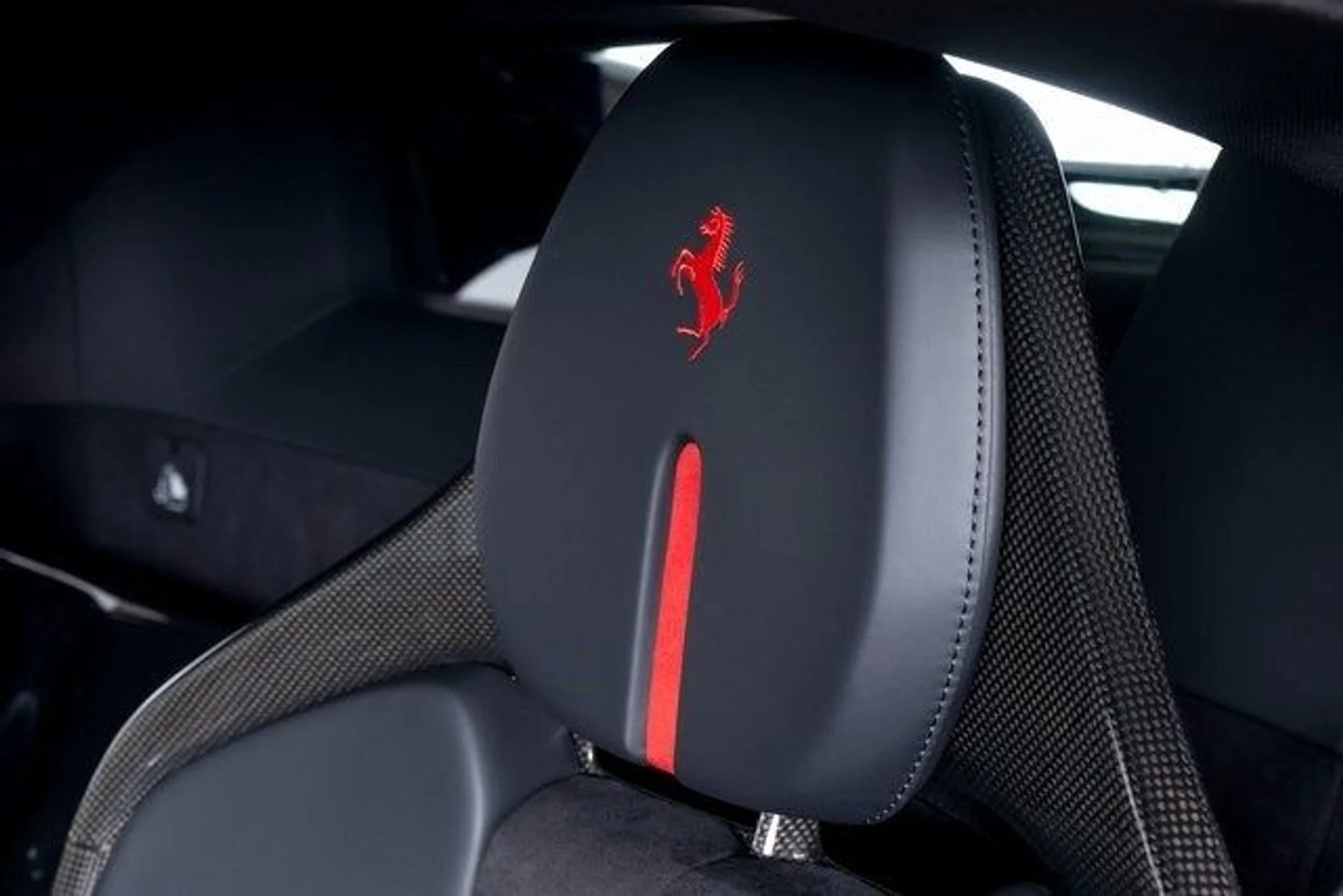 mph024_2146454897_98b8df492a4e6630eed31c87284d43c6x_a689f0082c