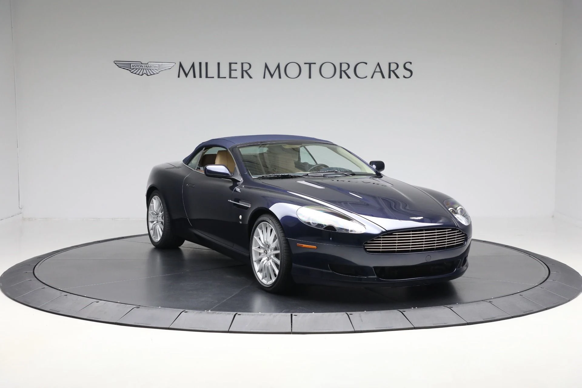mph024_2146924792_Used_2007_Aston_Martin_DB_9_Volante_b2882ba26f