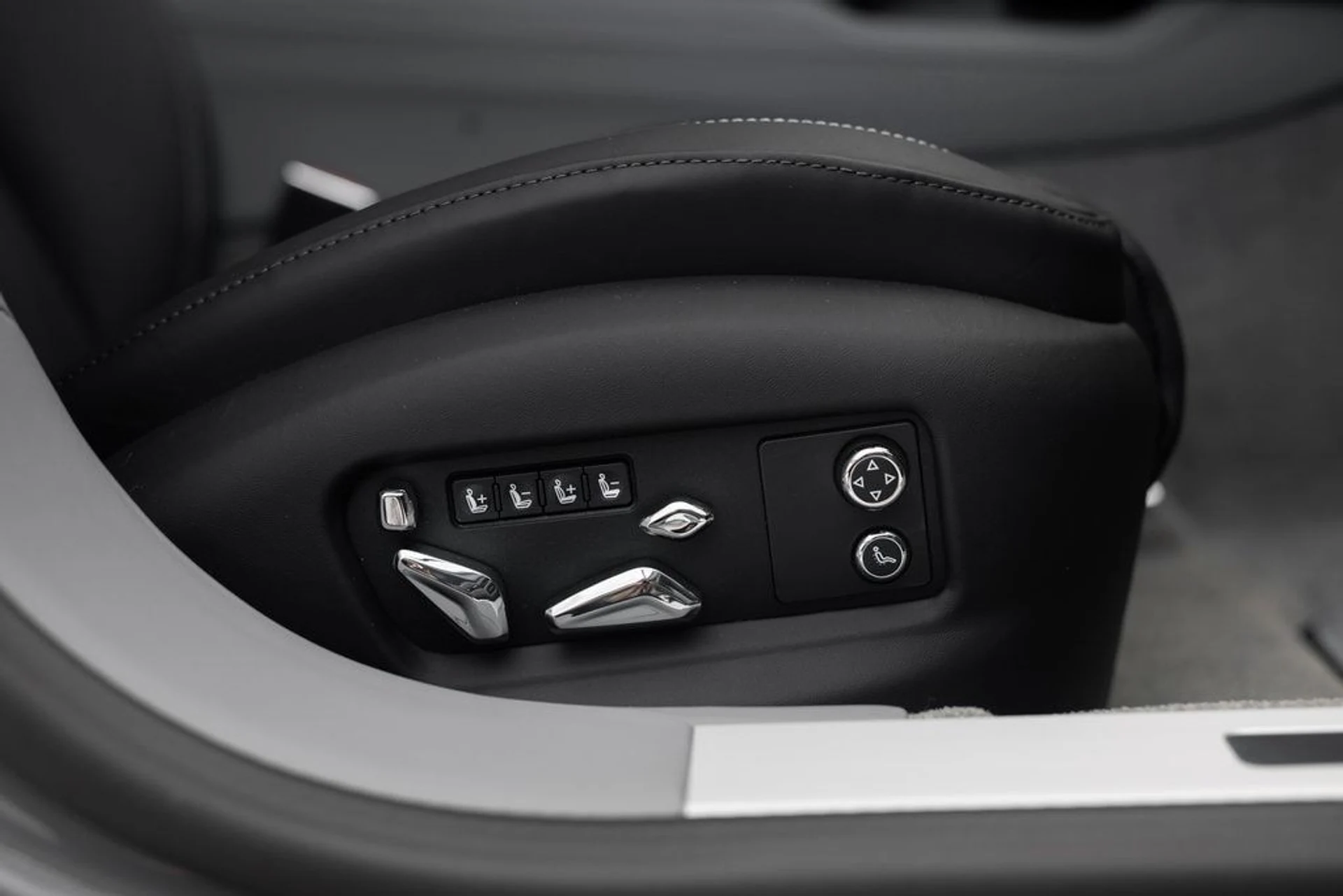 mph024_2157915290_d43545393f463b769e5abcc77a5b1905x_c0471a3521