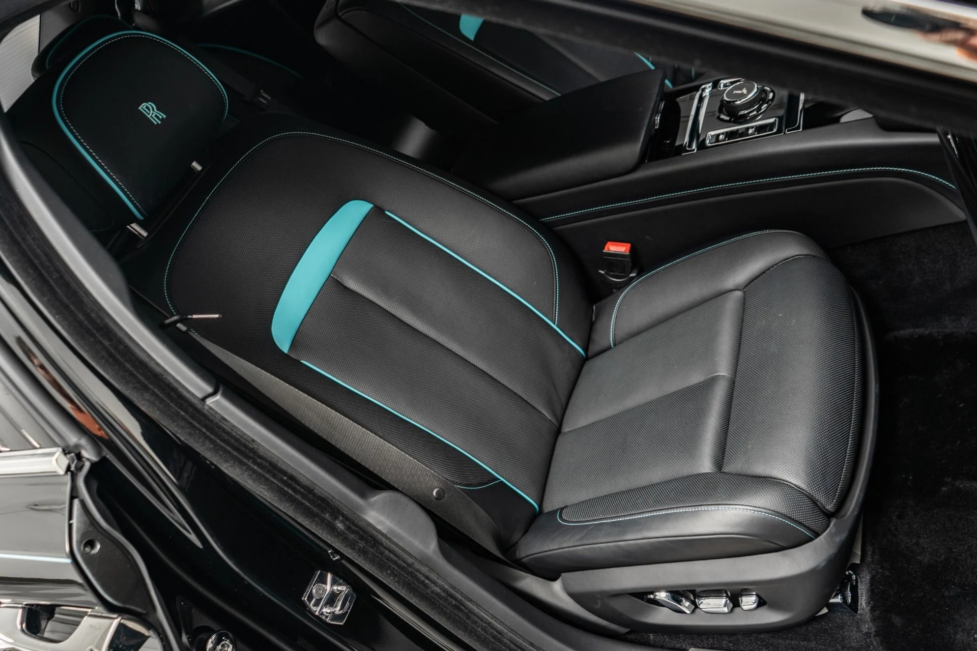 mph024_2158940433_Used_2022_Rolls_Royce_Ghost_1774388734_d18f5105c0