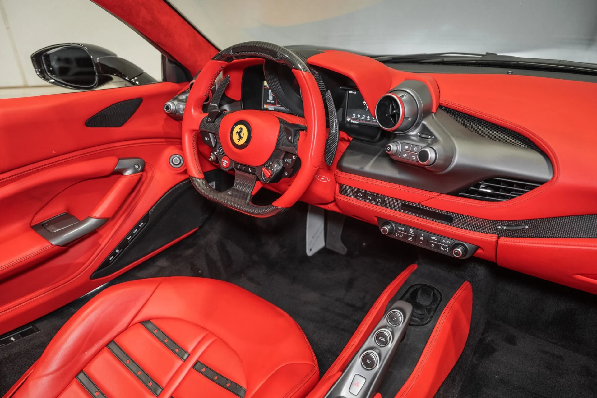 mph024_2160056877_Used_2021_Ferrari_F8_Spider_1788191759_27a5317e48