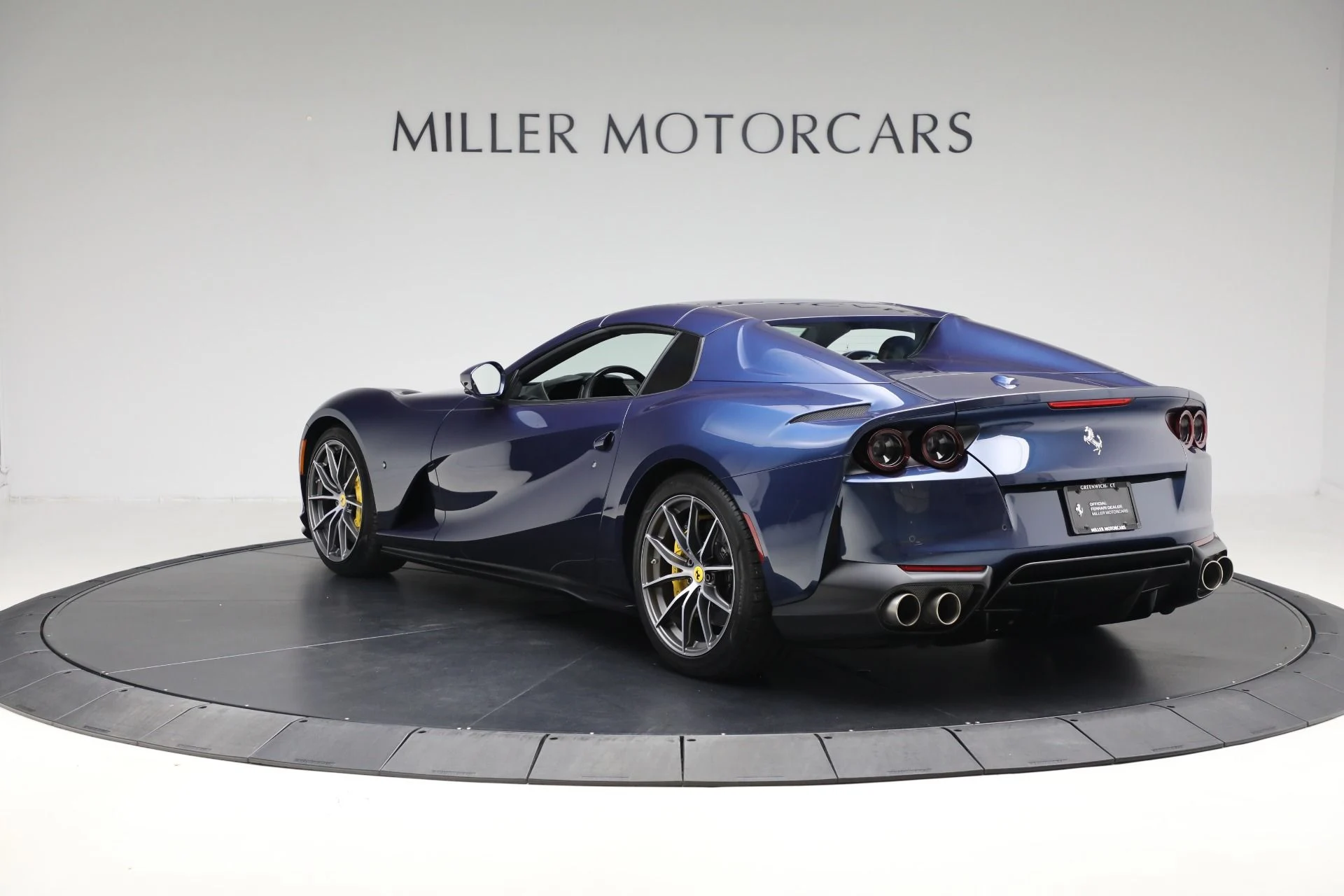 mph024_216800605_Used_2022_Ferrari_812_GTS_1761676102_c1fa25725e