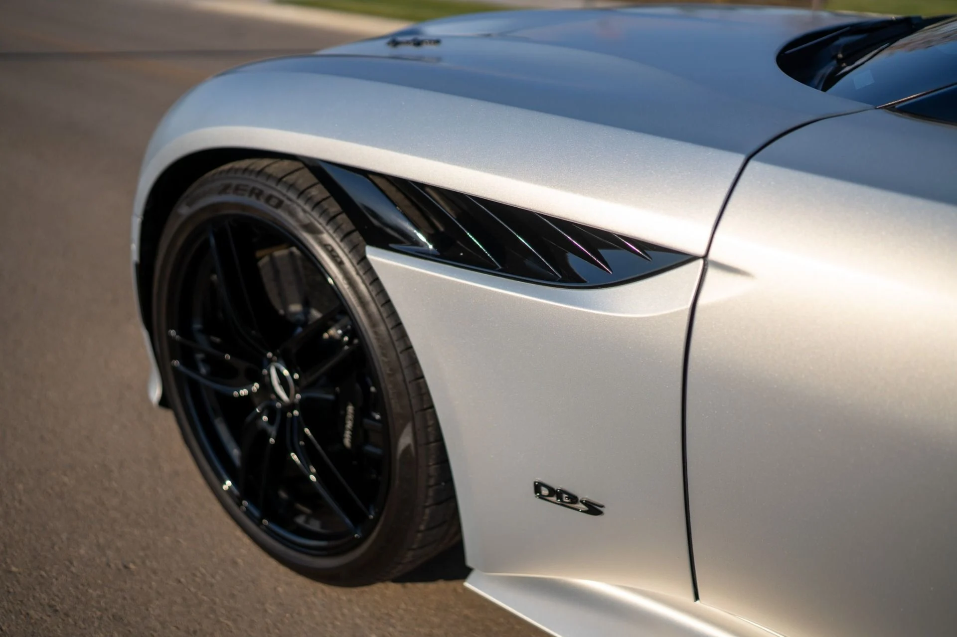 mph024_2171271516_Used_2020_Aston_Martin_DBS_Superleggera_1782927184_5bff1e7b39