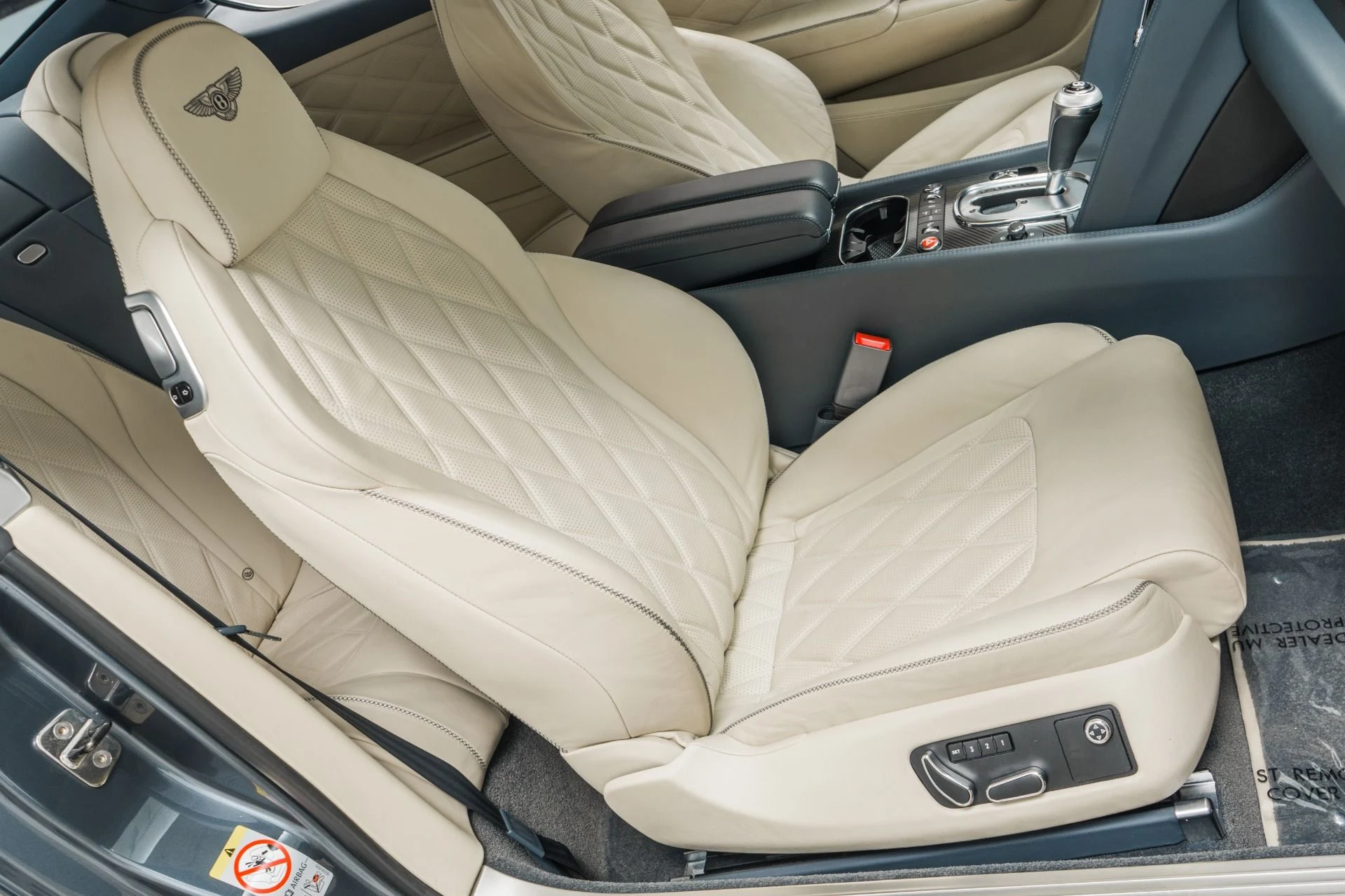 mph024_2171968294_Used_2013_Bentley_Continental_GT_Speed_Carbon_Fiber_Veneers_Beautiful_Color_Combination_1768424595_3306ecacb9