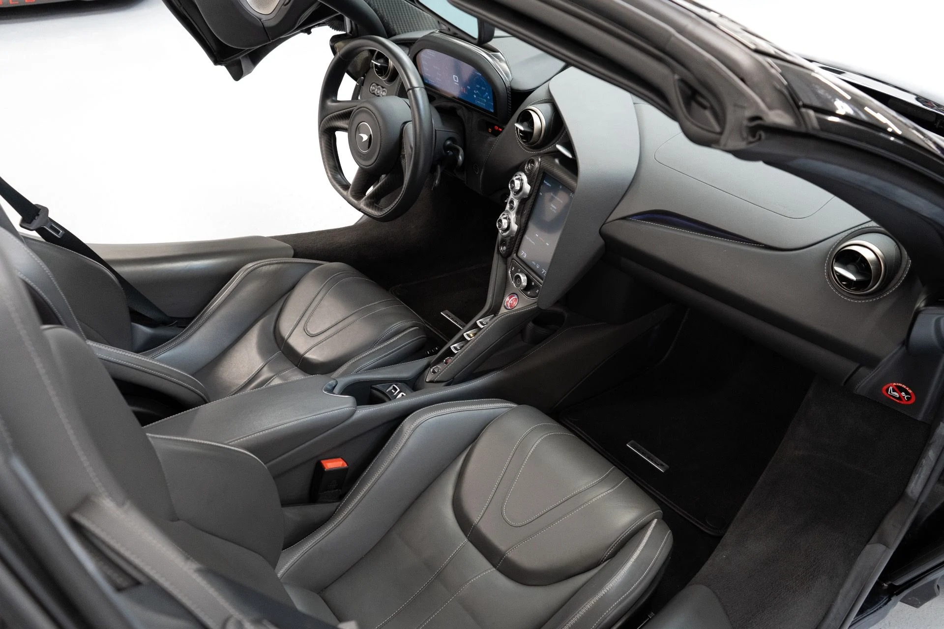 mph024_2180387080_Used_2020_Mc_Laren_720_S_Spider_Luxury_1766178385_a188996599