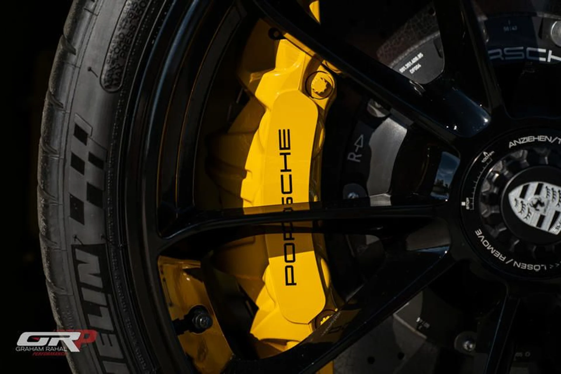 mph024_2180887231_4907_EC_87_577_A_4_DF_4_B047_A9_DE_0_AE_99_E7_B_65e09f1029