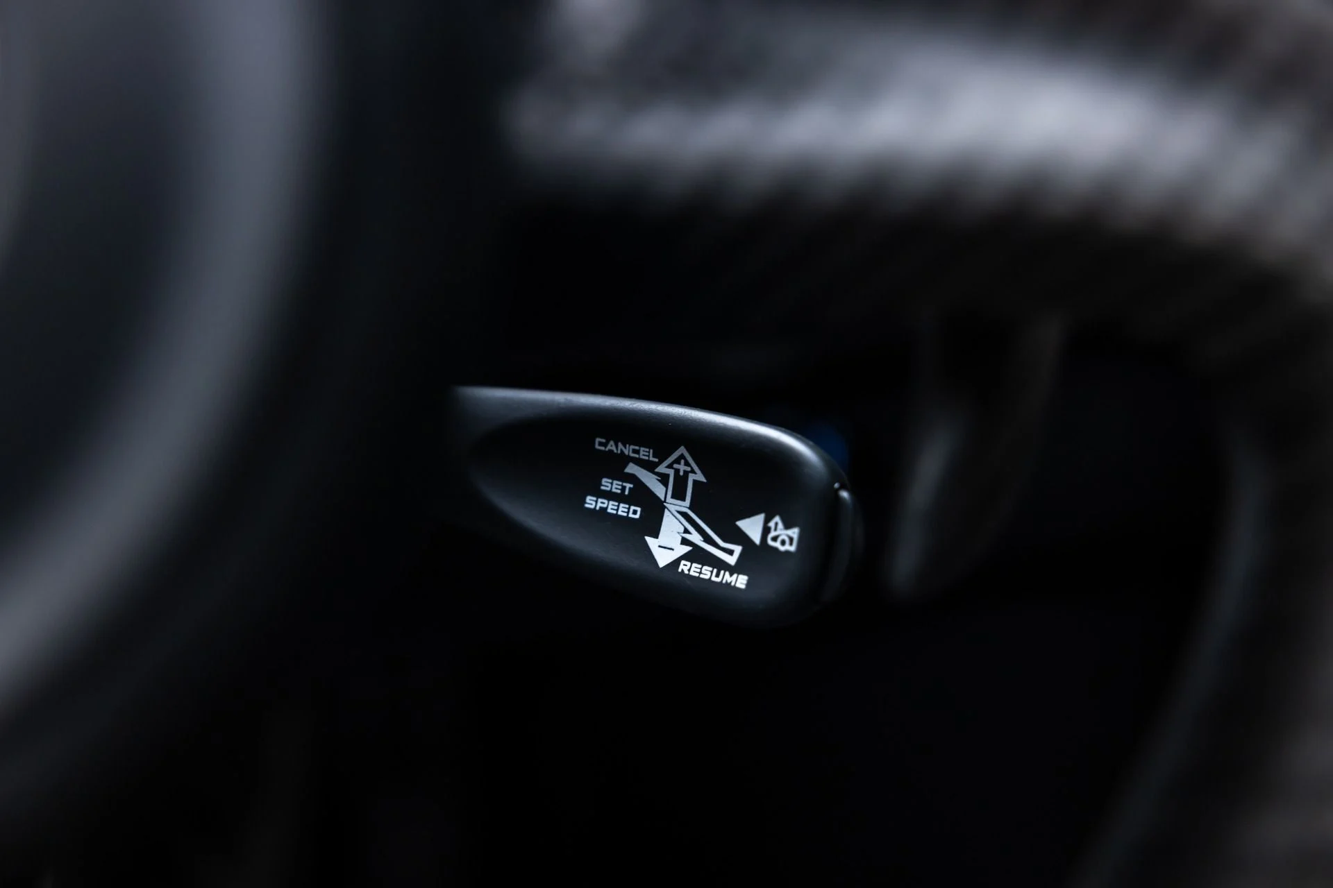 mph024_2185591783_13122_p25_l_a0d316e7f4