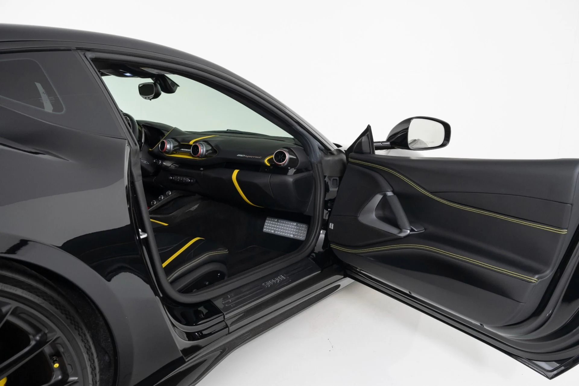 mph024_2185808144_Used_2019_Ferrari_812_Superfast_1719262604_c18ca0f00f