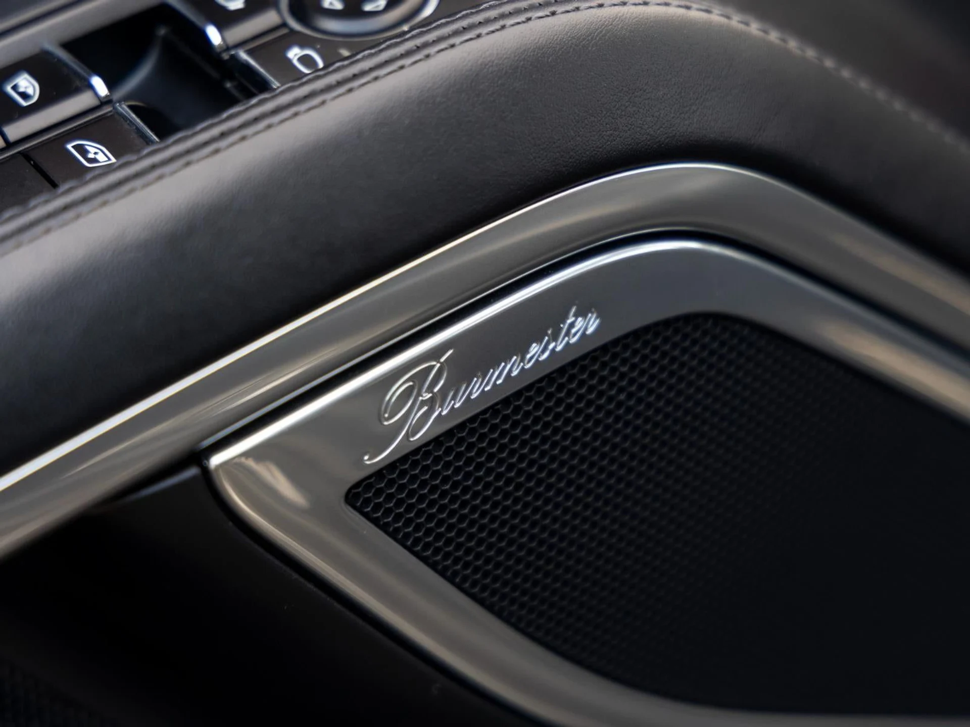 mph024_2187213903_25_a5b1fd2d32