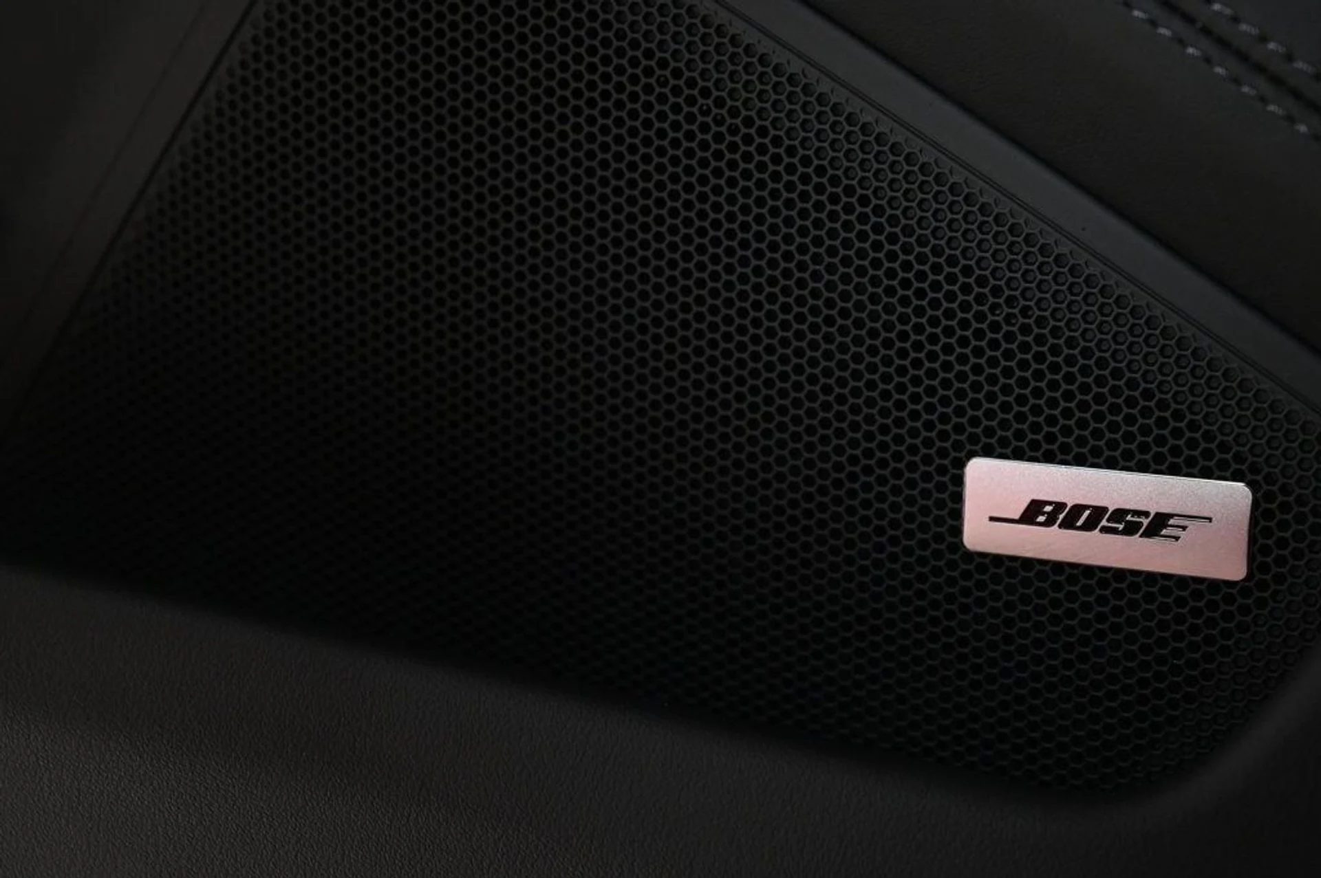 mph024_2195912339_76d04bb1a5cb4d1db7702afe83255329_248fa56439