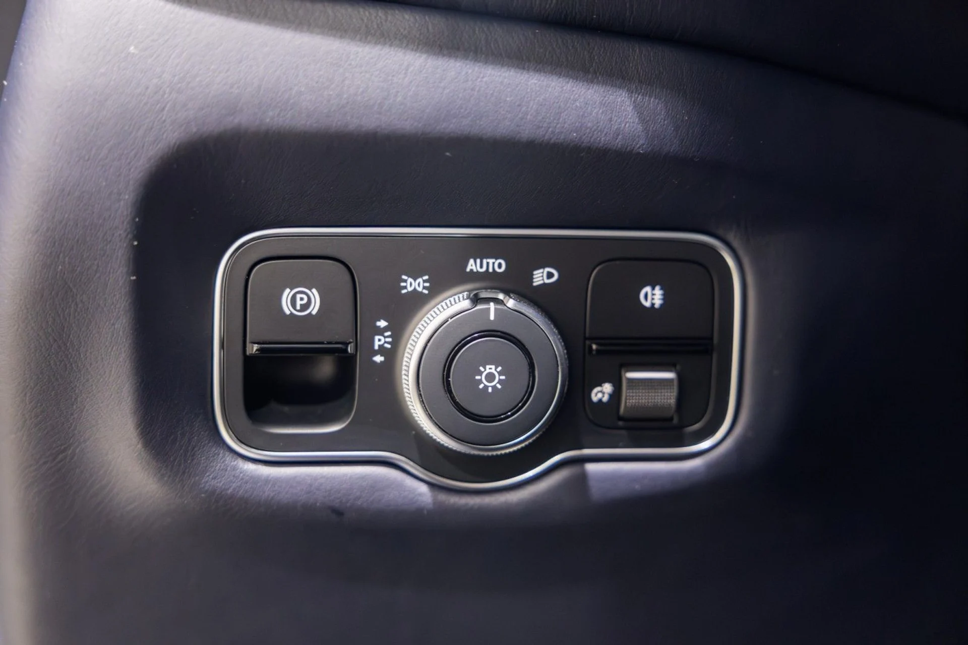 mph024_2203321590_t_A_678aff6920