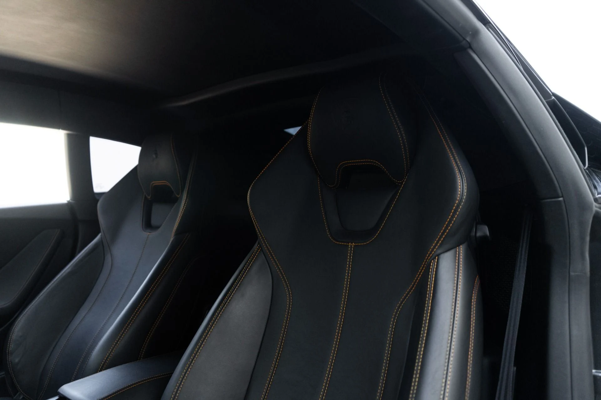 mph024_2211944006_Used_2015_Lamborghini_Huracan_LP_610_4_1775769923_6a6c617402