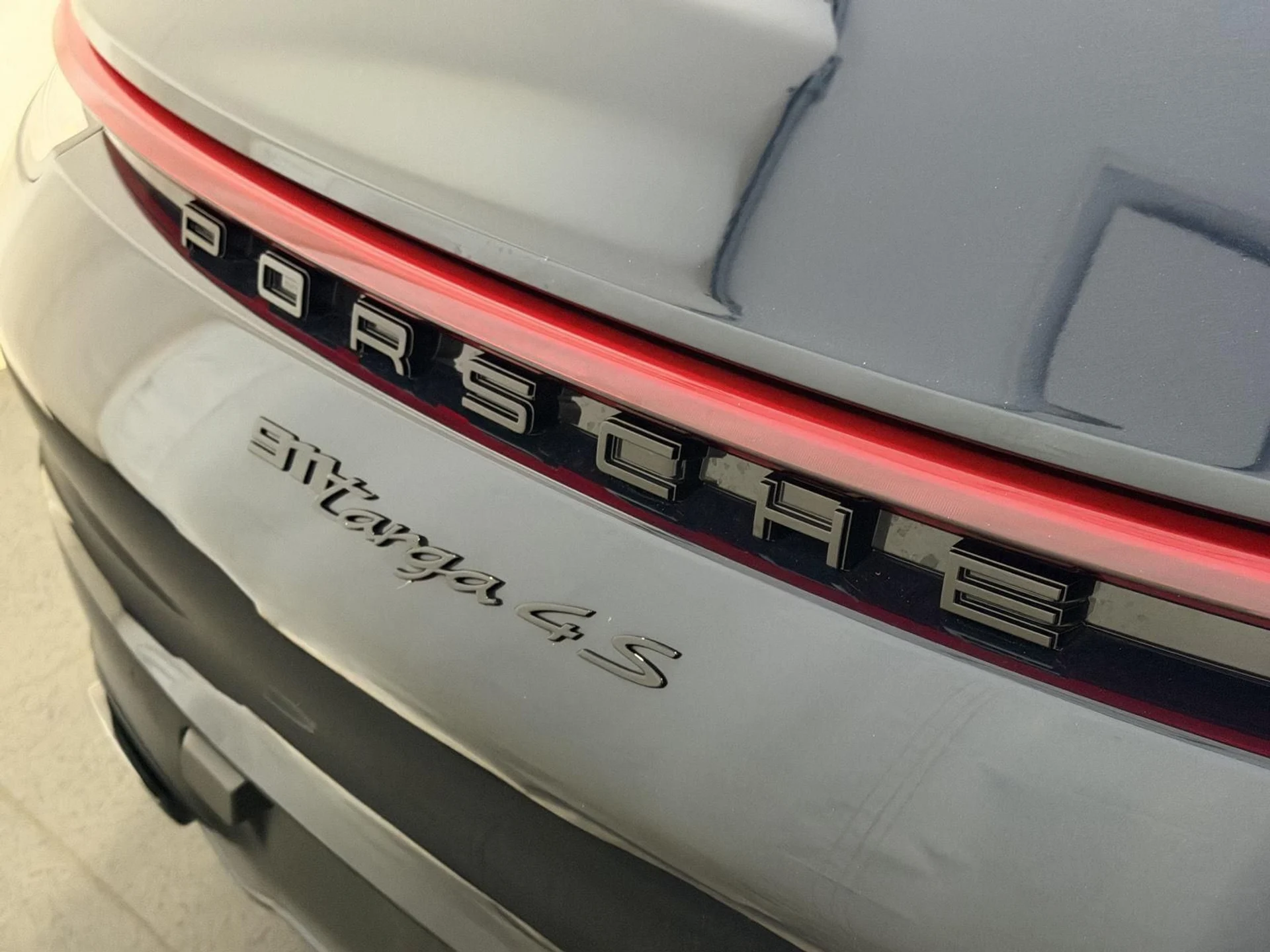 mph024_2223345259_ee8136bbae37e364c60f60929dd92ea1x_f37c563045