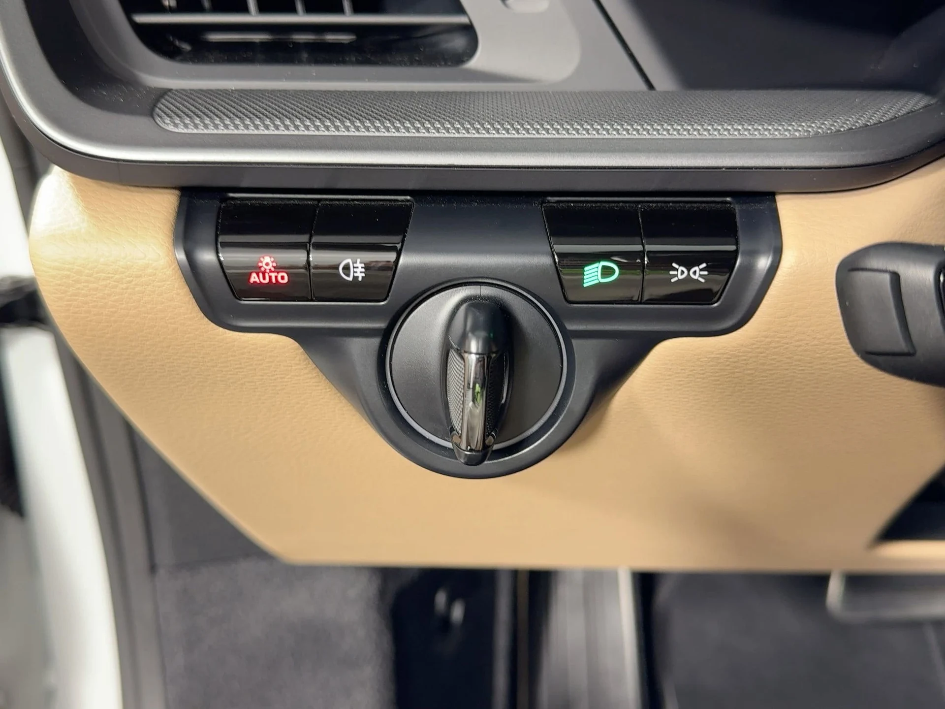 mph024_2225313470_12104741928b571bffa7856651c8a2a8x_1406d1e2c5