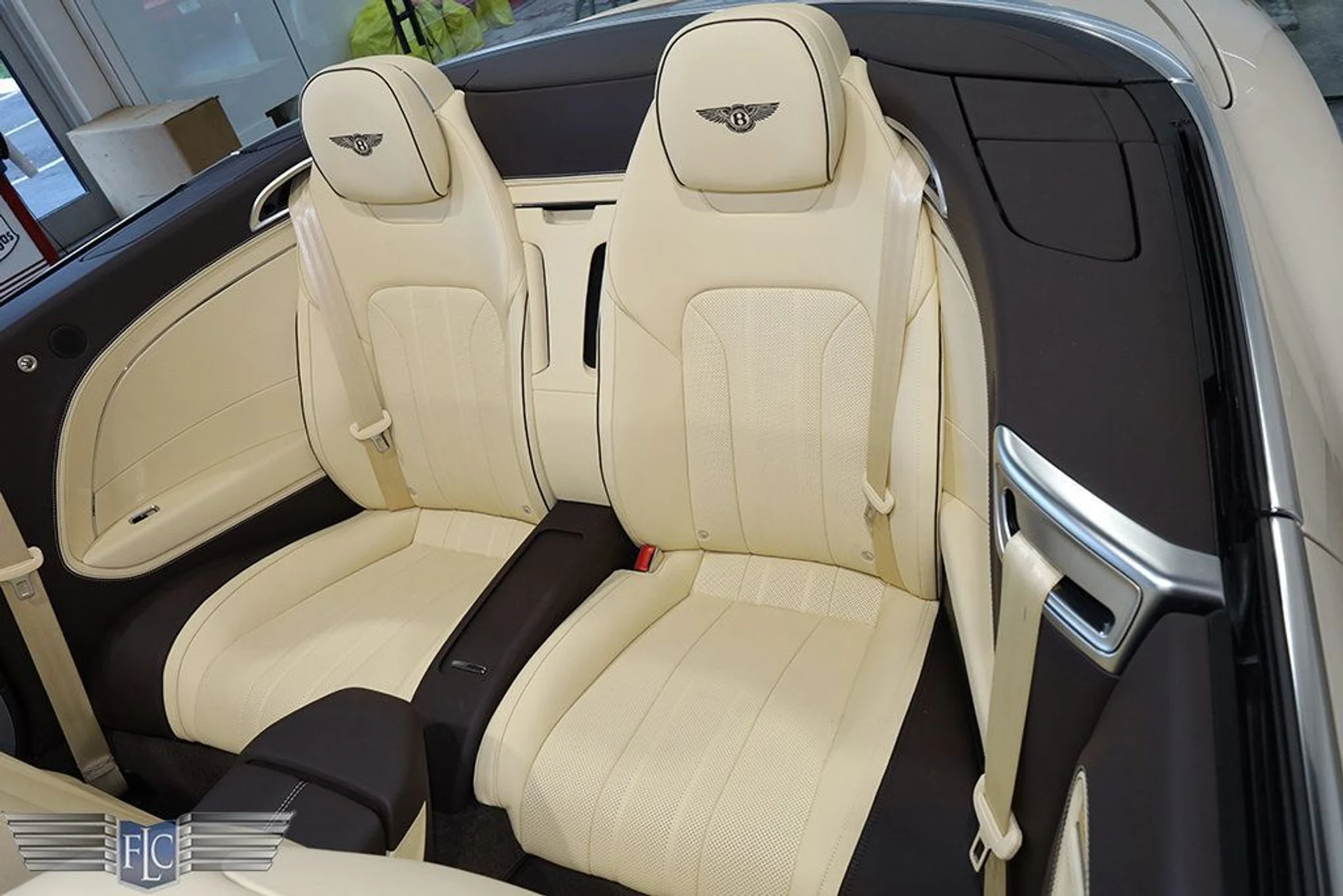 mph024_2229025333_used_2022_bentley_continental_gtcv8convertible_9689_23023913_25_1024_7178ee1b5d