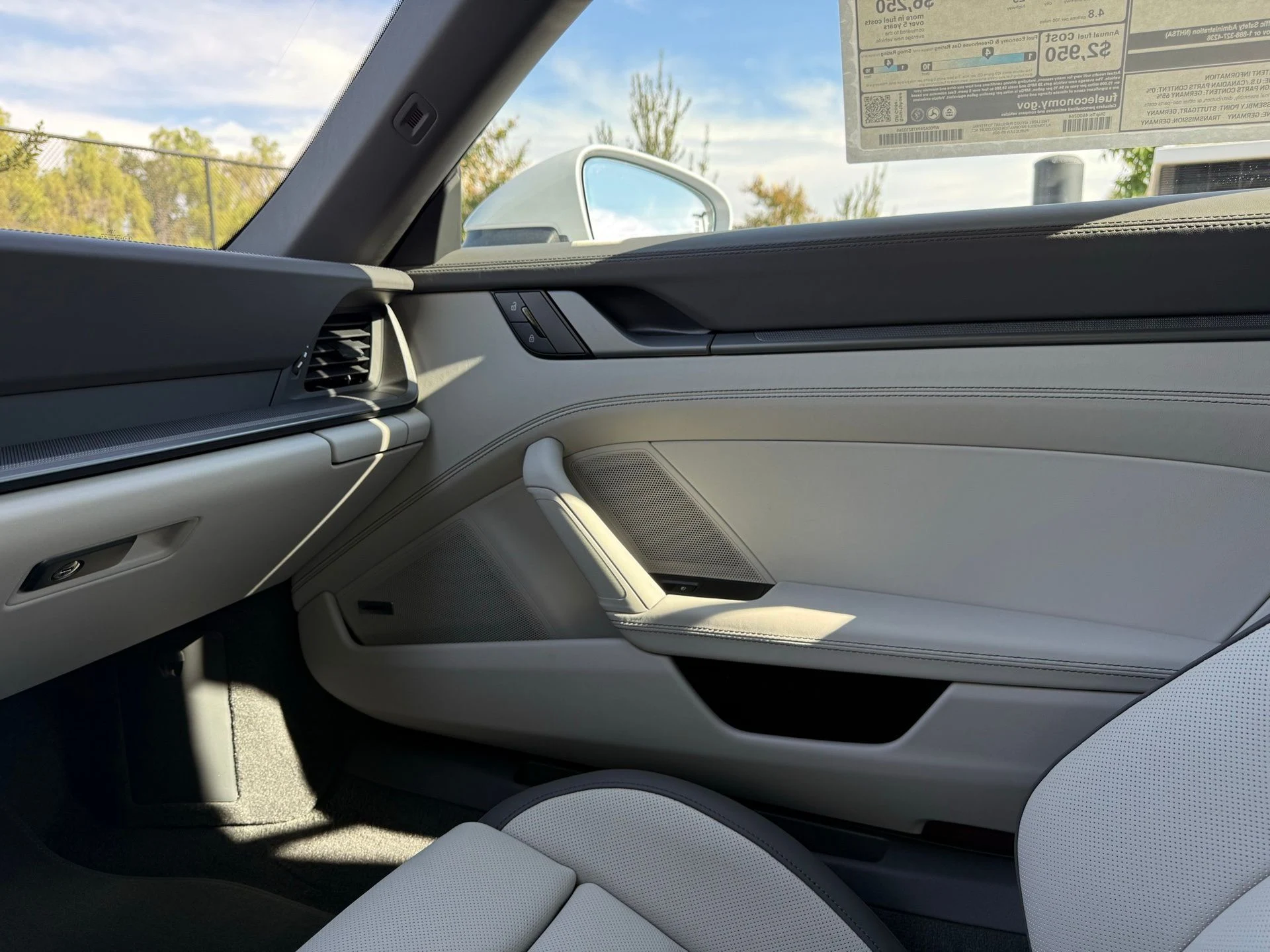 mph024_2241341190_ae381e7b10be39ecd0dbe84745912367_9b27489f38