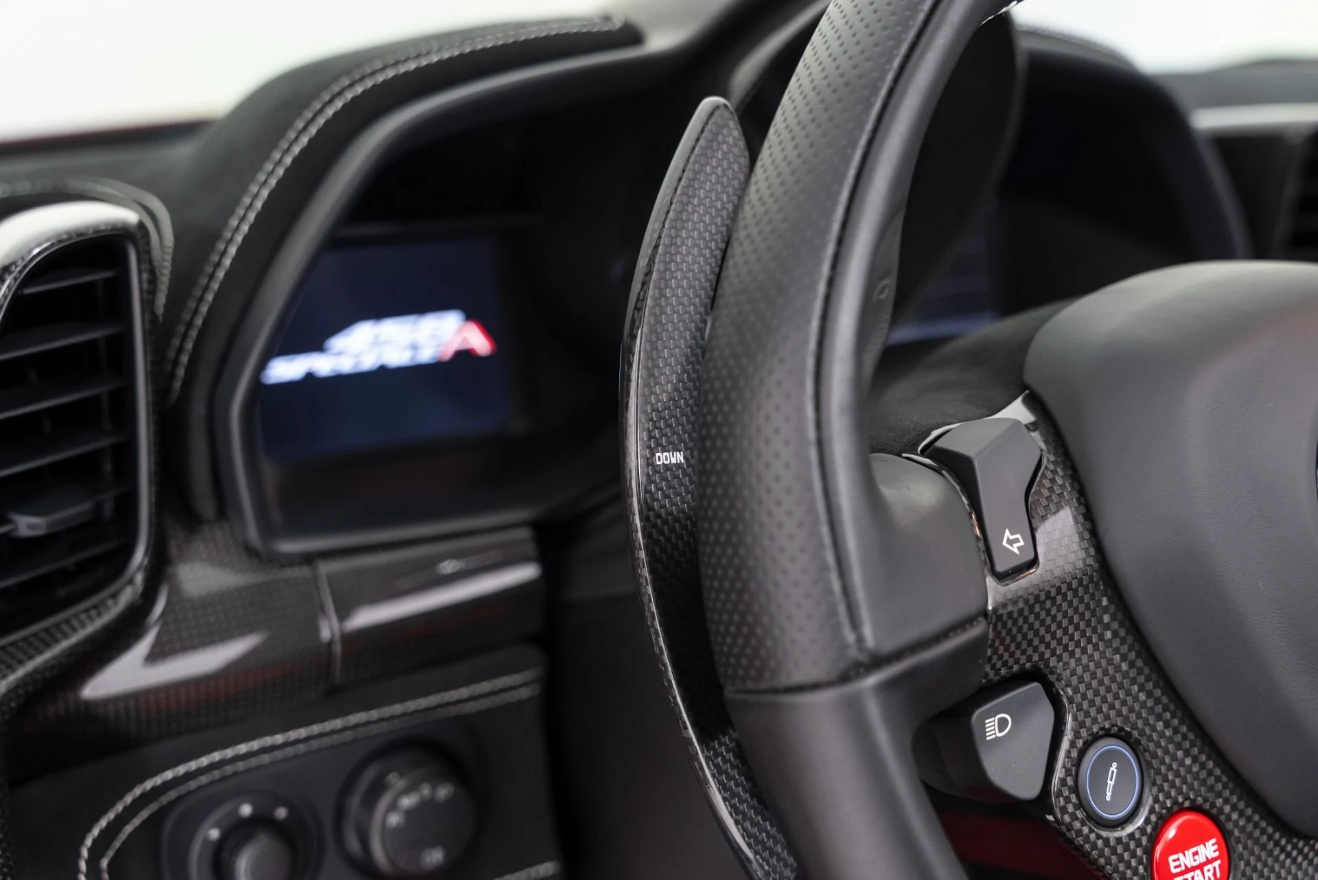 mph024_2242357633_Used_2015_Ferrari_458_Speciale_Aperta_1760122852_d6a0a5b64b