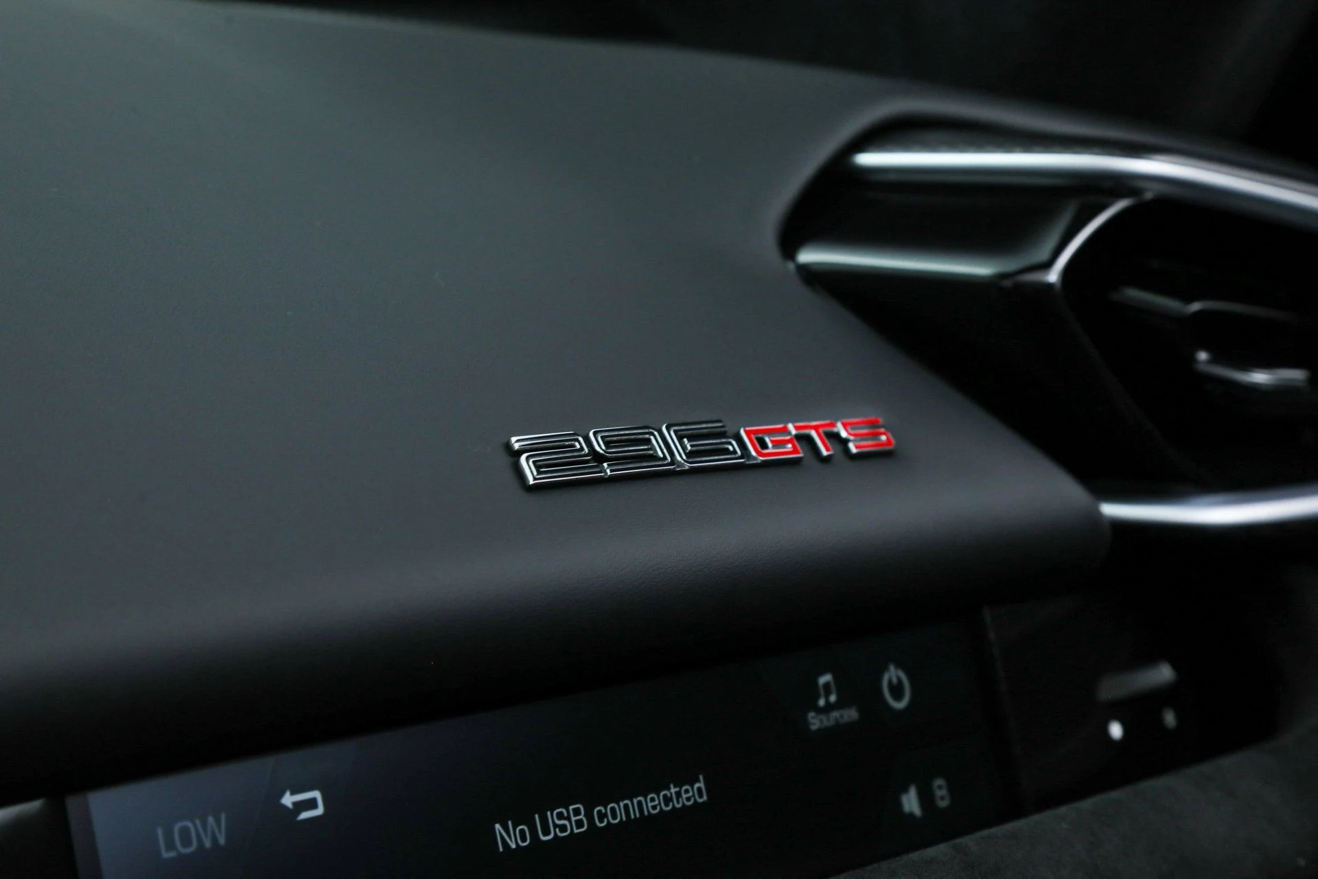 mph024_2244080006_f1fa7ec1630d860eaacc064c956f7f32_9b9b841e17