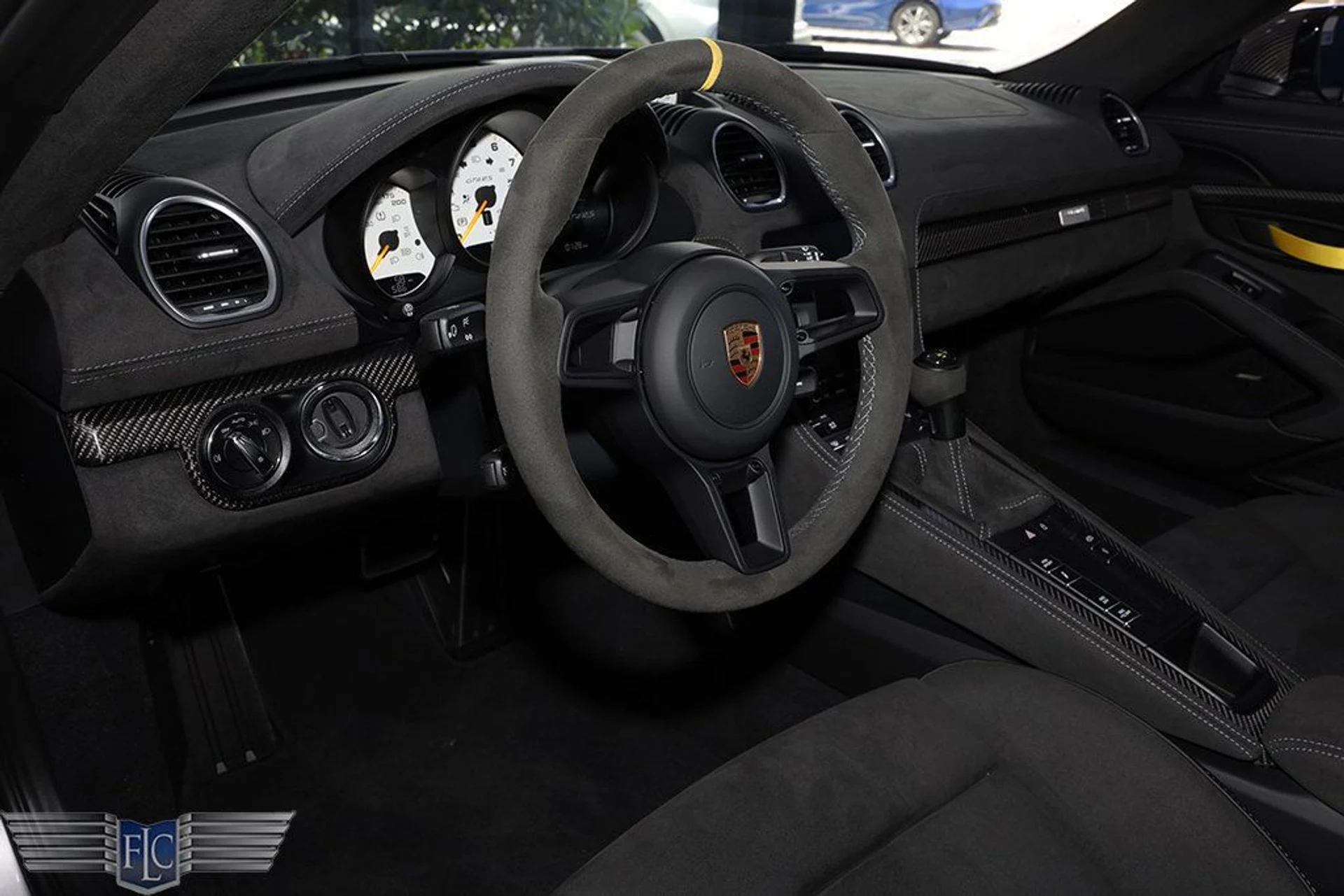mph024_2244940205_used_2025_porsche_718_cayman_gt4rscoupe_6305_22896205_25_1024_b8886b914d