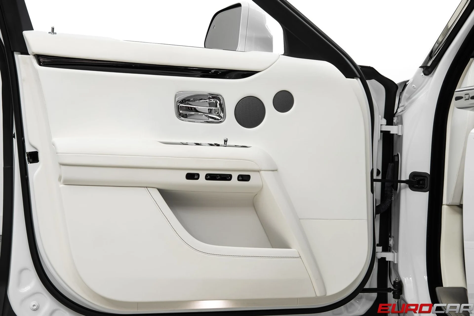 mph024_2248377415_84c8d03b_beda_419f_a256_3630d22c79e6_151e146c79