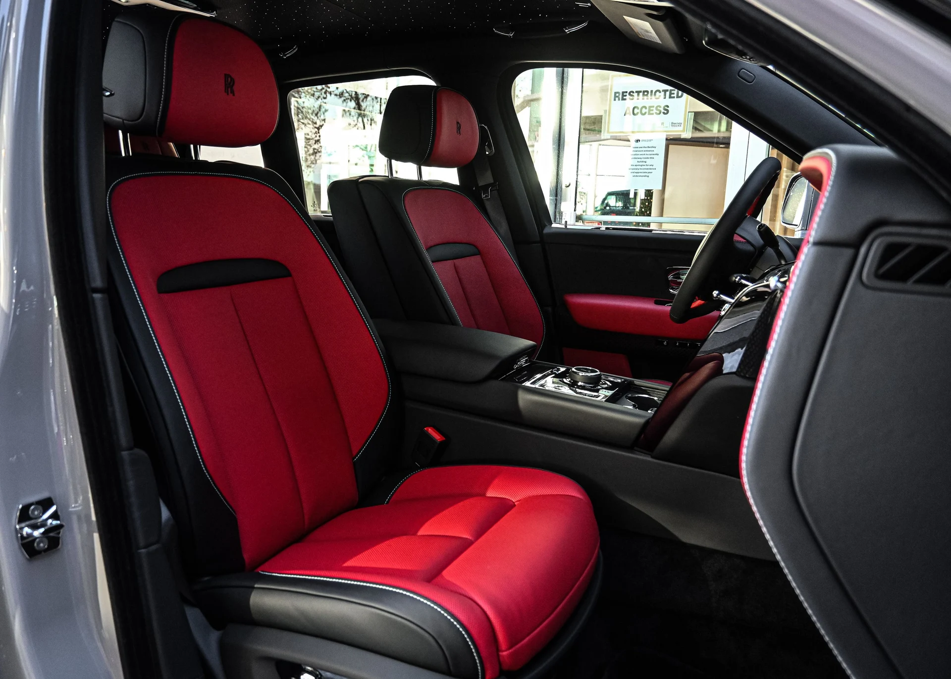 mph024_2251643803_50de7e96_d525_4230_9cf8_487bfc6afa5b_921ac5764c