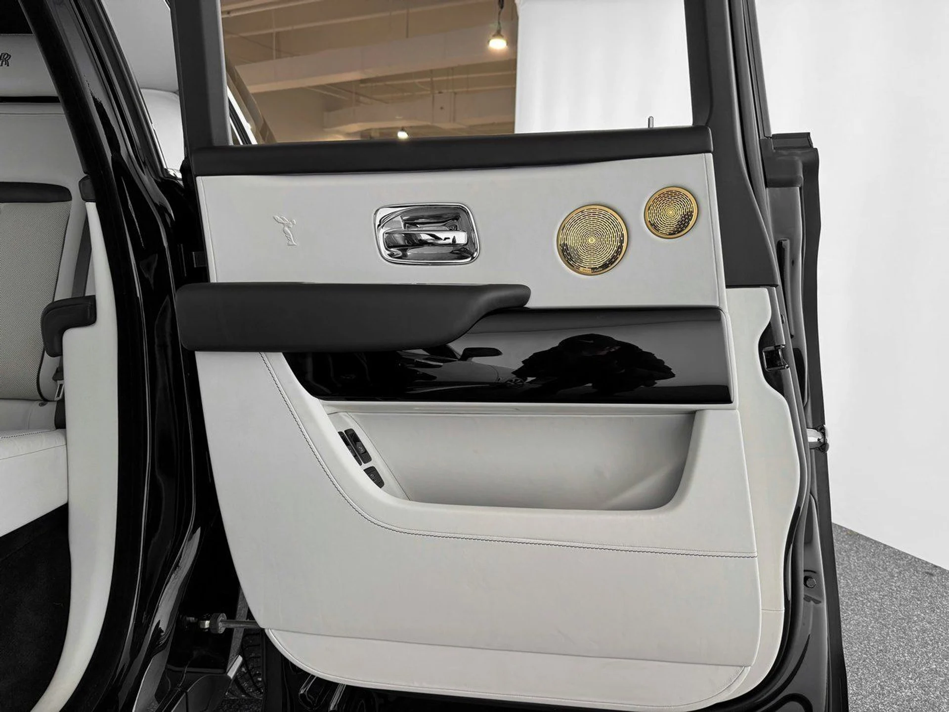 mph024_2253894906_f78529421fdc146f46f0ca7306eb9609x_a8e50abfef