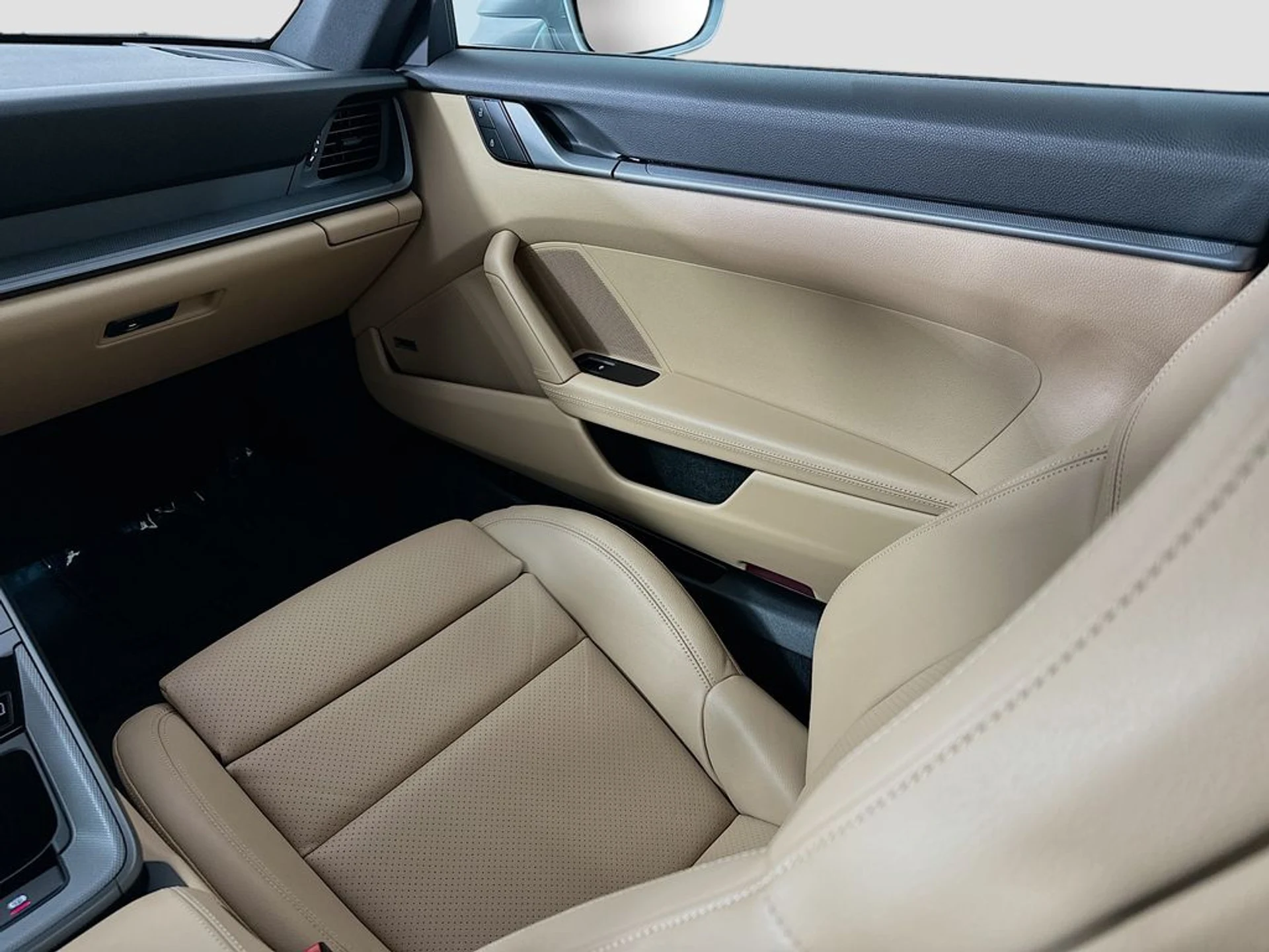 mph024_2254604600_b8a5db3dbf7a27968546eeec85cec132x_d590143da1