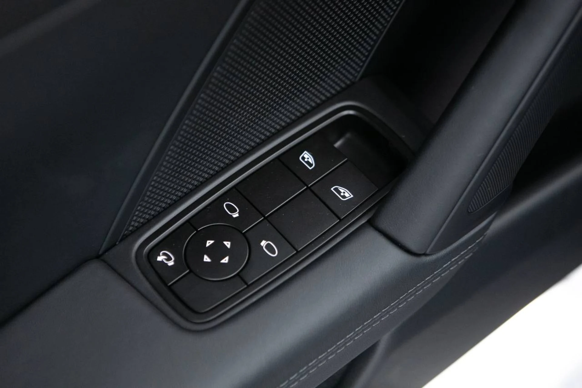 mph024_2257778897_f77f844516f1870d055bbf866056cfb3x_1675cc1d1b