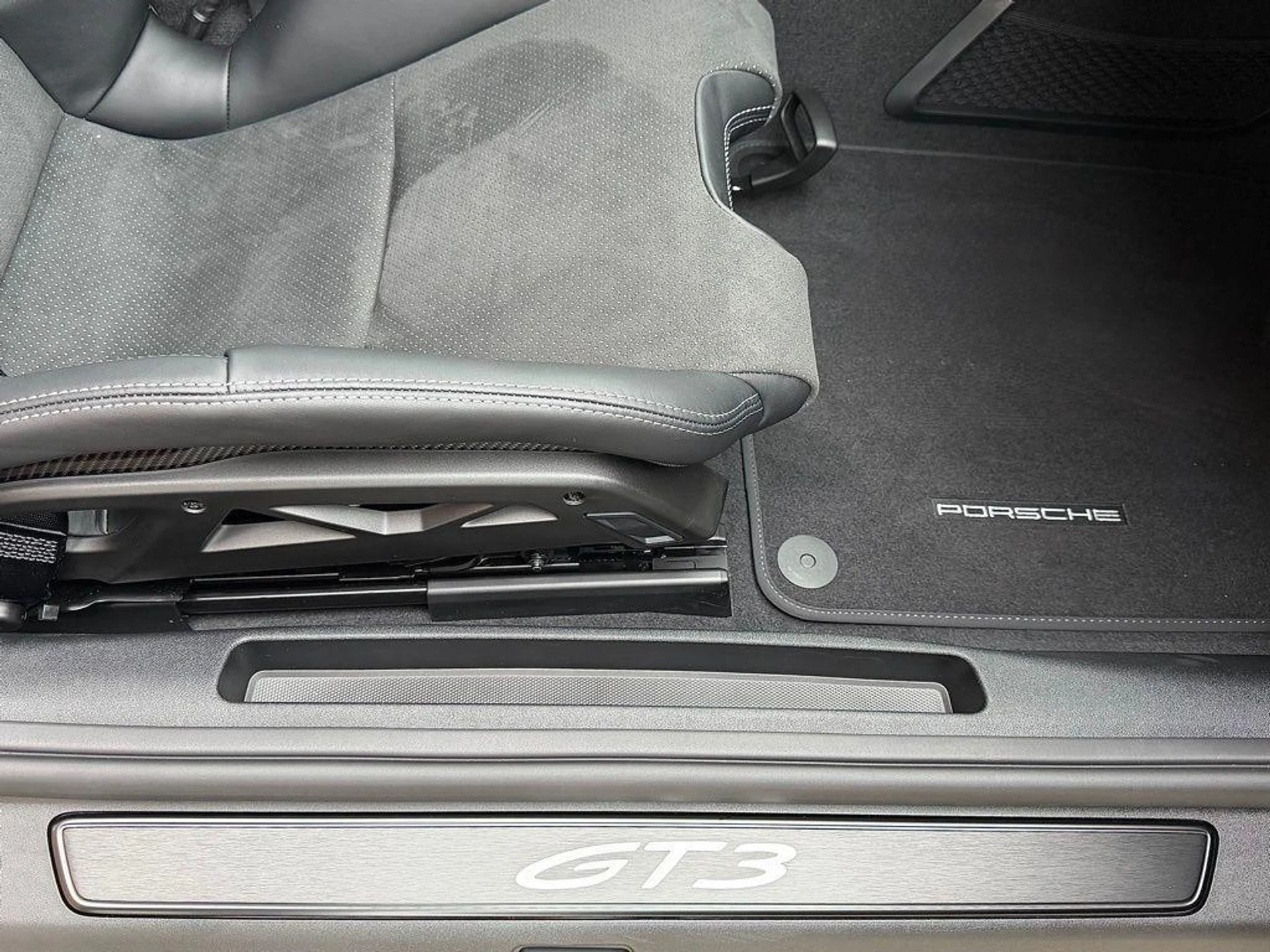 mph024_2261525008_W_Lsj_Io_D_Ez_YOQ_Msrj1hn_Q_Xz0dlh_E_29829ec481