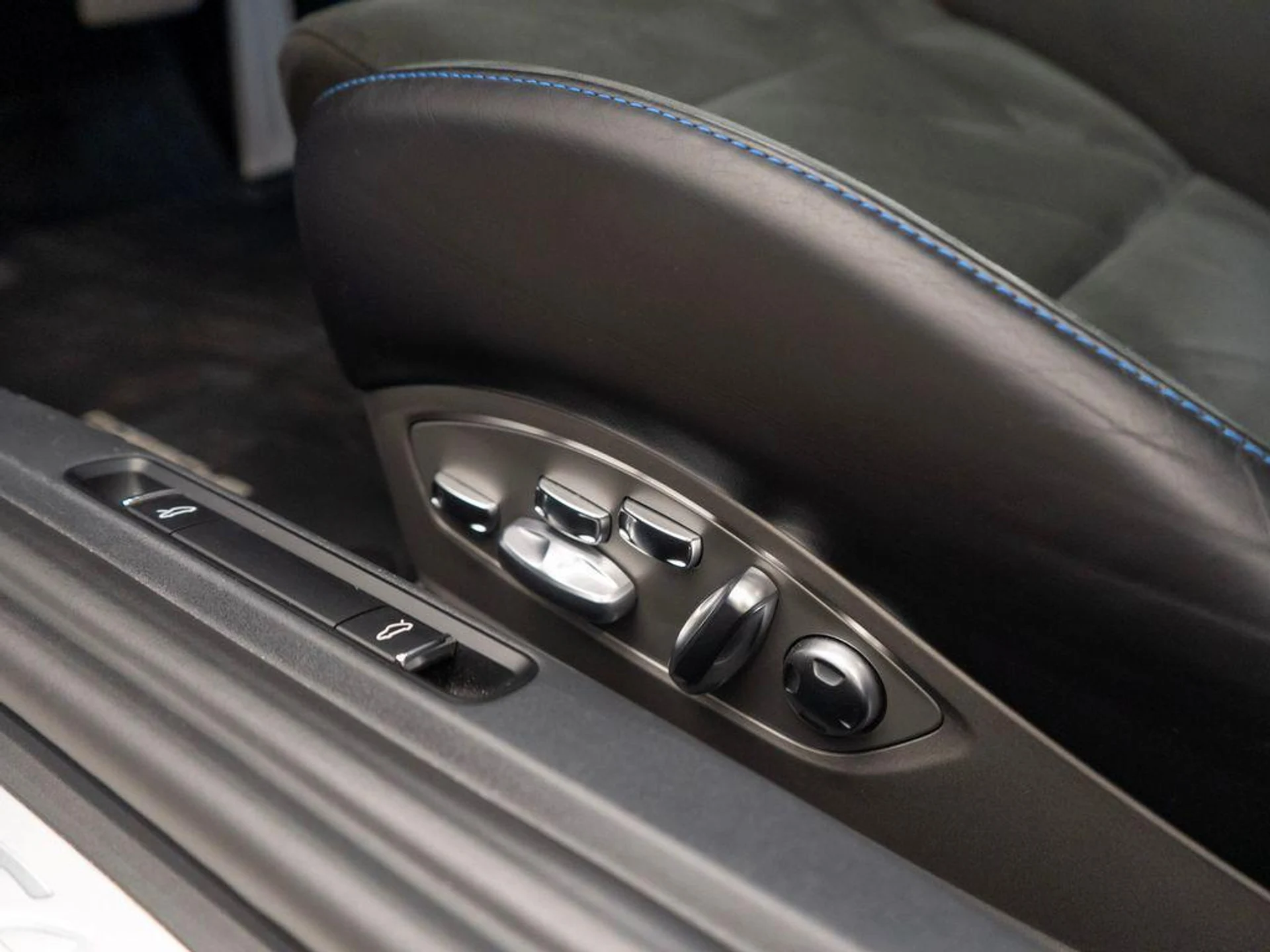 mph024_2262879907_PCQ_Yed1_Kc_Lh_O_Pz0_Cyxo_Y_Nn6ir_G4_49be70c764