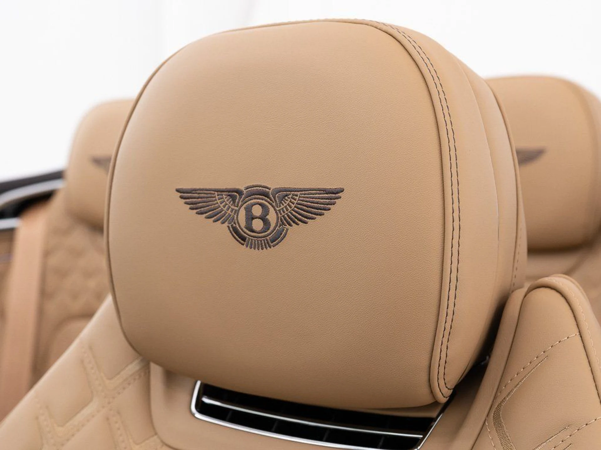 mph024_2263507072_d6c80d658eadb80f899fdc1433d2e774_3bed25a60e