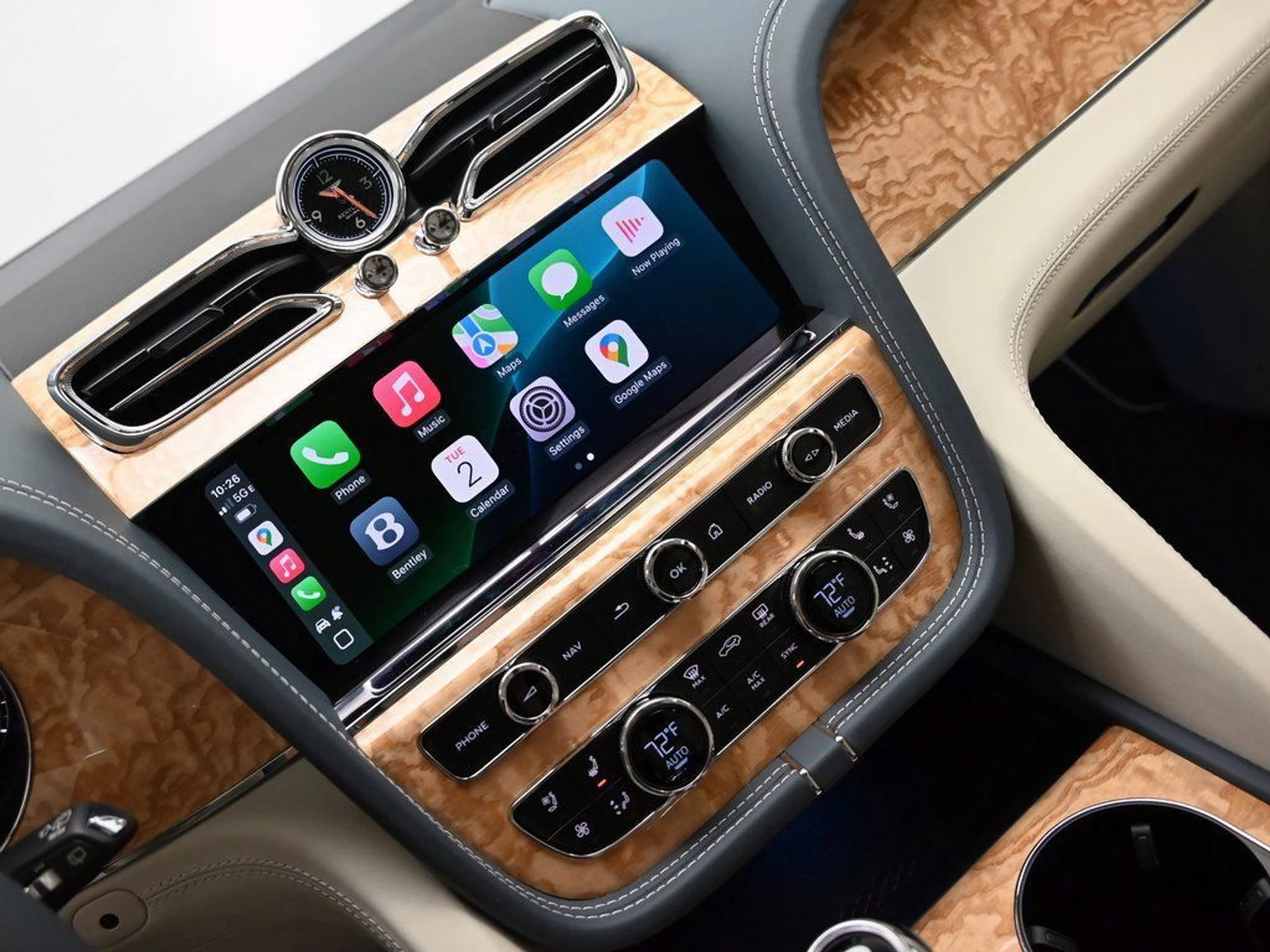 mph024_2265957175_acc52a0e45f34557b3016ffb9955f567_f34468434d