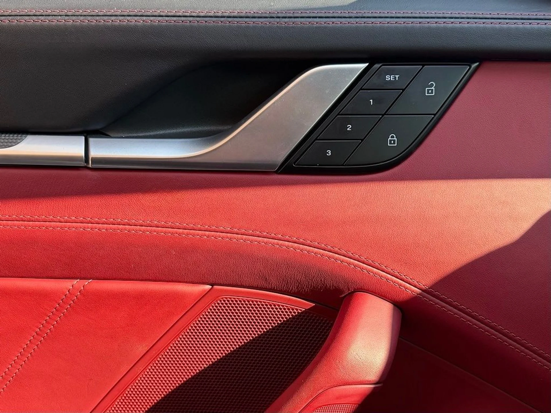 mph024_2269449153_0be022daac53e5cb0f0ae9987c342a94x_dba40656ef