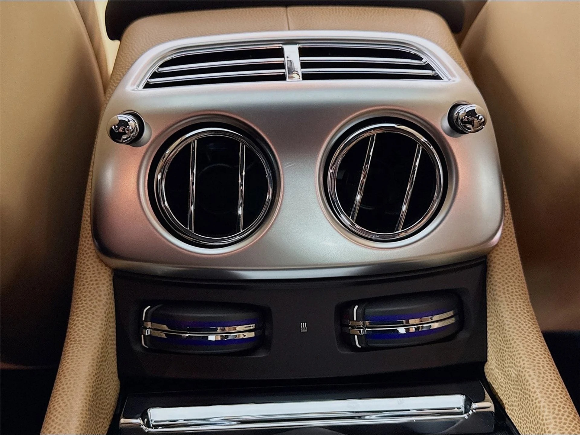 mph024_2272285449_3360d1da568fa46ef011117fb736c109x_bc8e2a62b0