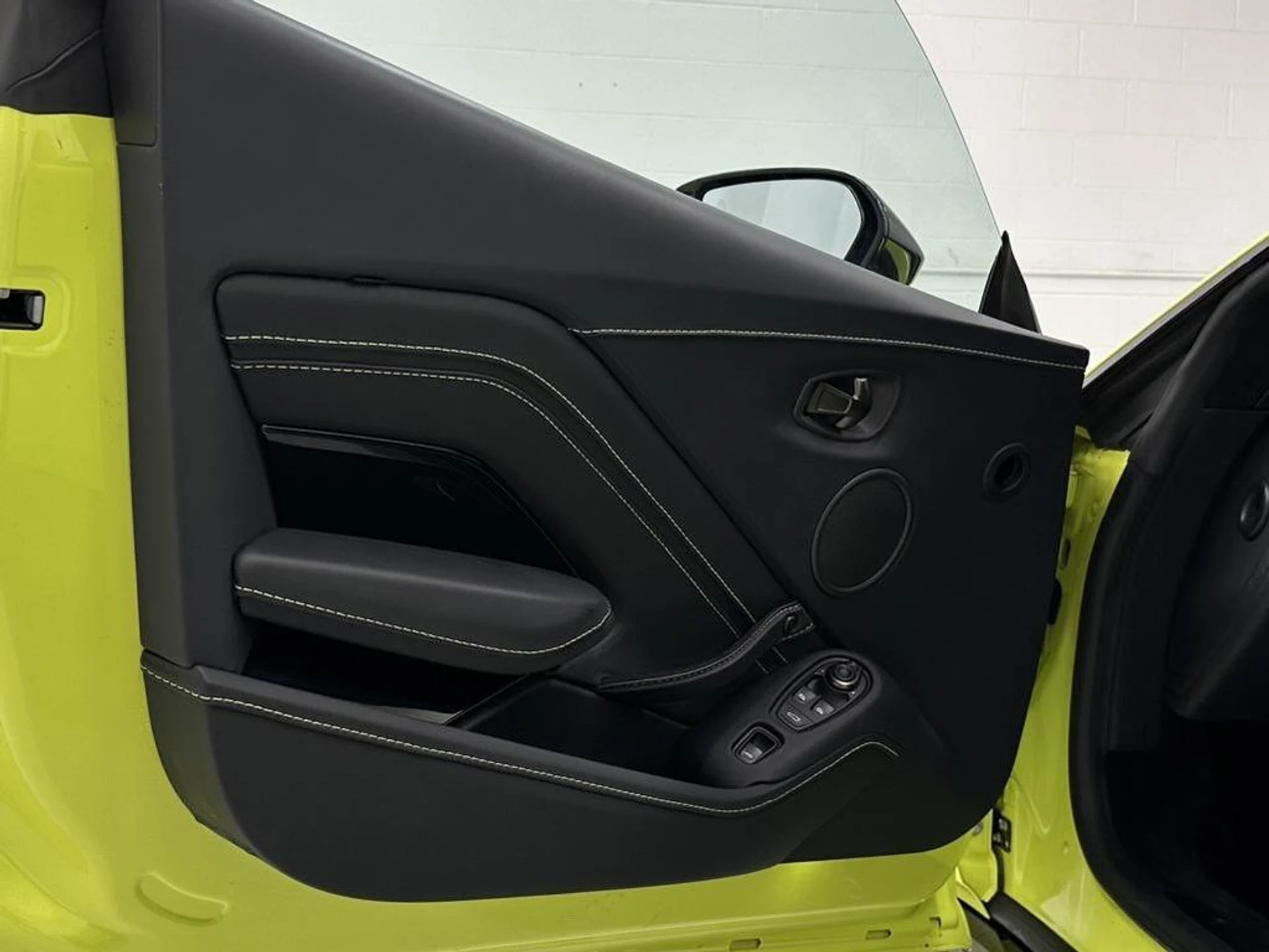 mph024_2272514098_ew_Xi2h_Cf_Dwu1_Oq_LL_3l_U_Vm_Vy5j_VA_51e9e80e23