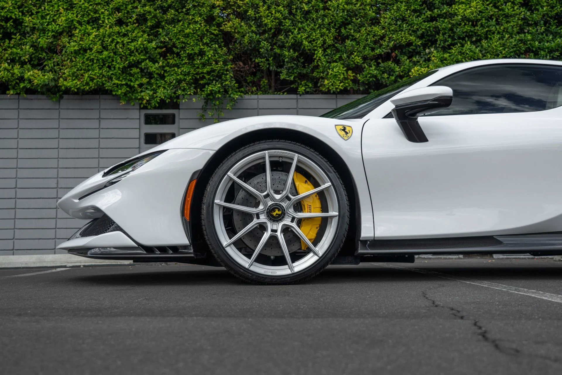 mph024_227341602_Used_2023_Ferrari_SF_90_Stradale_1760118033_c8ec28b5ce