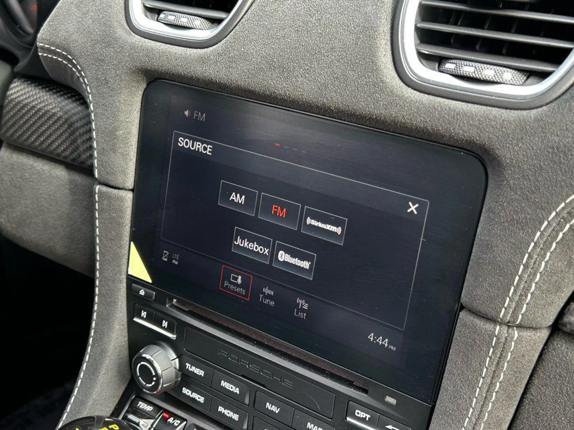 mph024_2273461189_z_L_Ou_Roz_Wko_D0bk6_rx_Tf0p_KYR_4s_81e8853f84