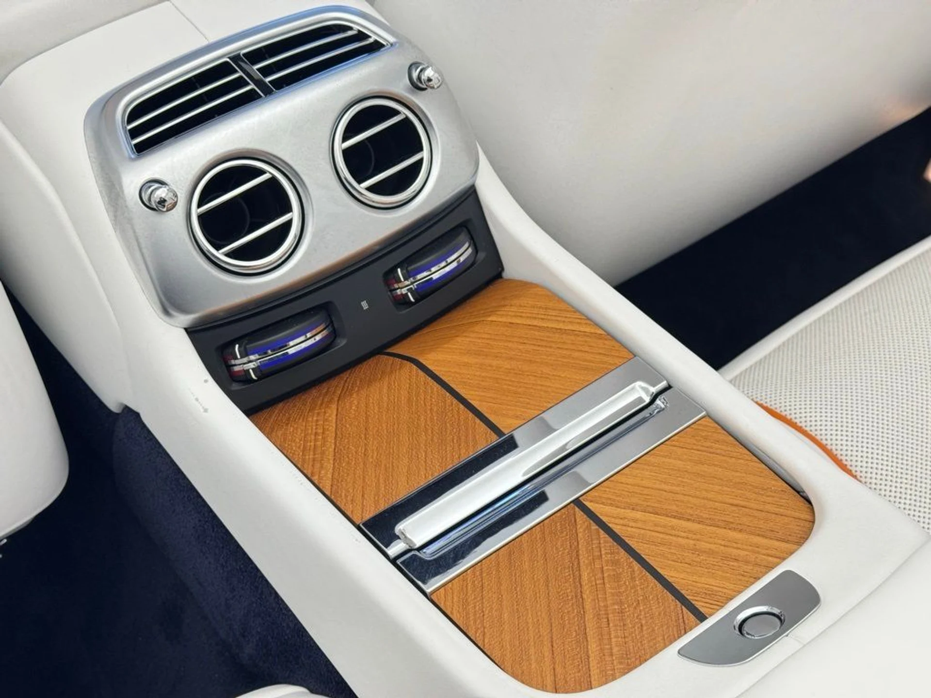 mph024_2274459584_i81v4zgzk2kjny9liel16pz7aayn_fa9b424ef9