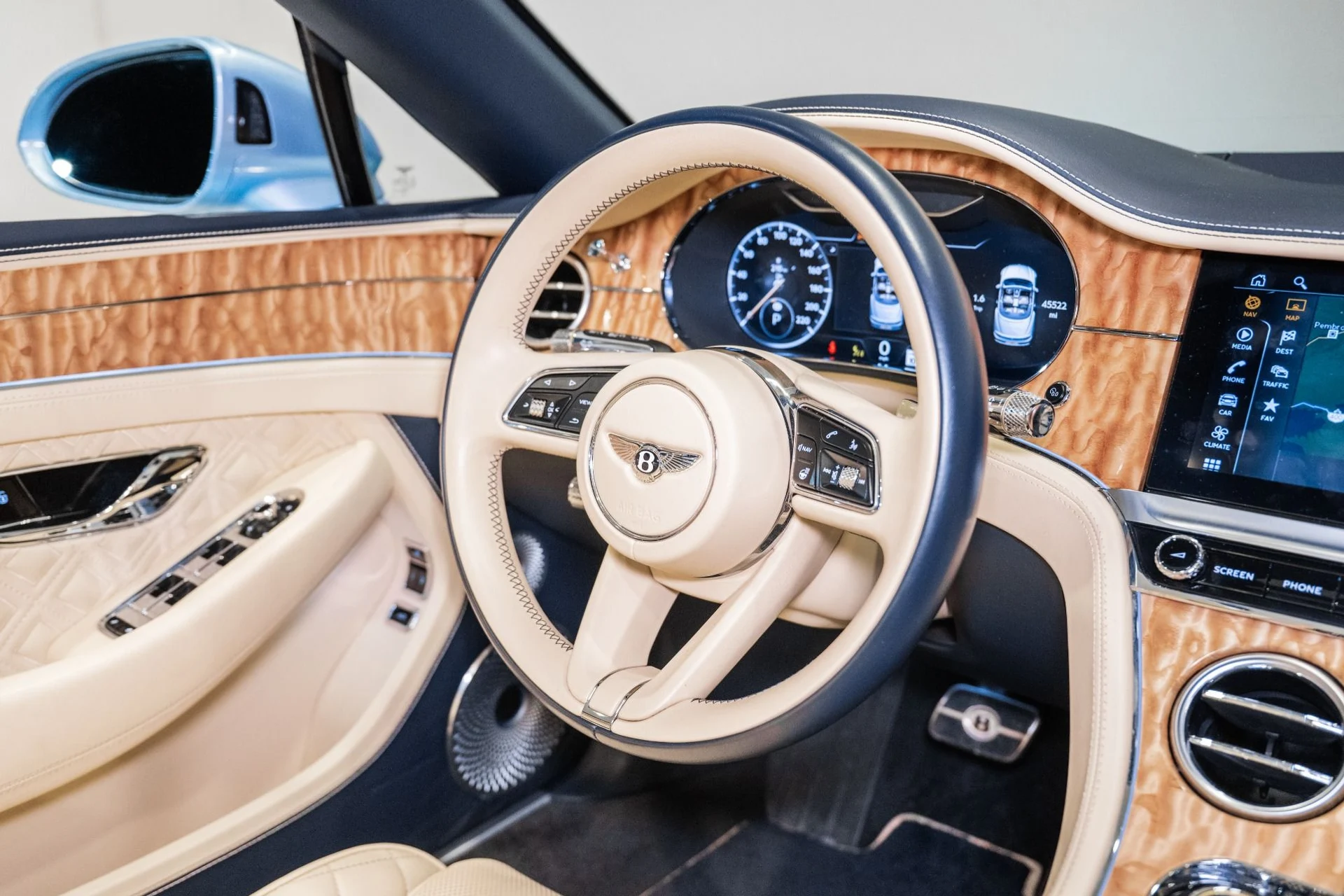 mph024_2277795571_Used_2023_Bentley_Continental_GTC_V8_1772126417_27869dc2d0