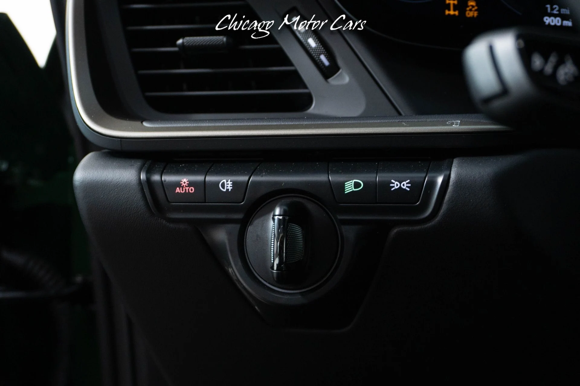 mph024_2279833912_13066_p25_l_9389f2388b