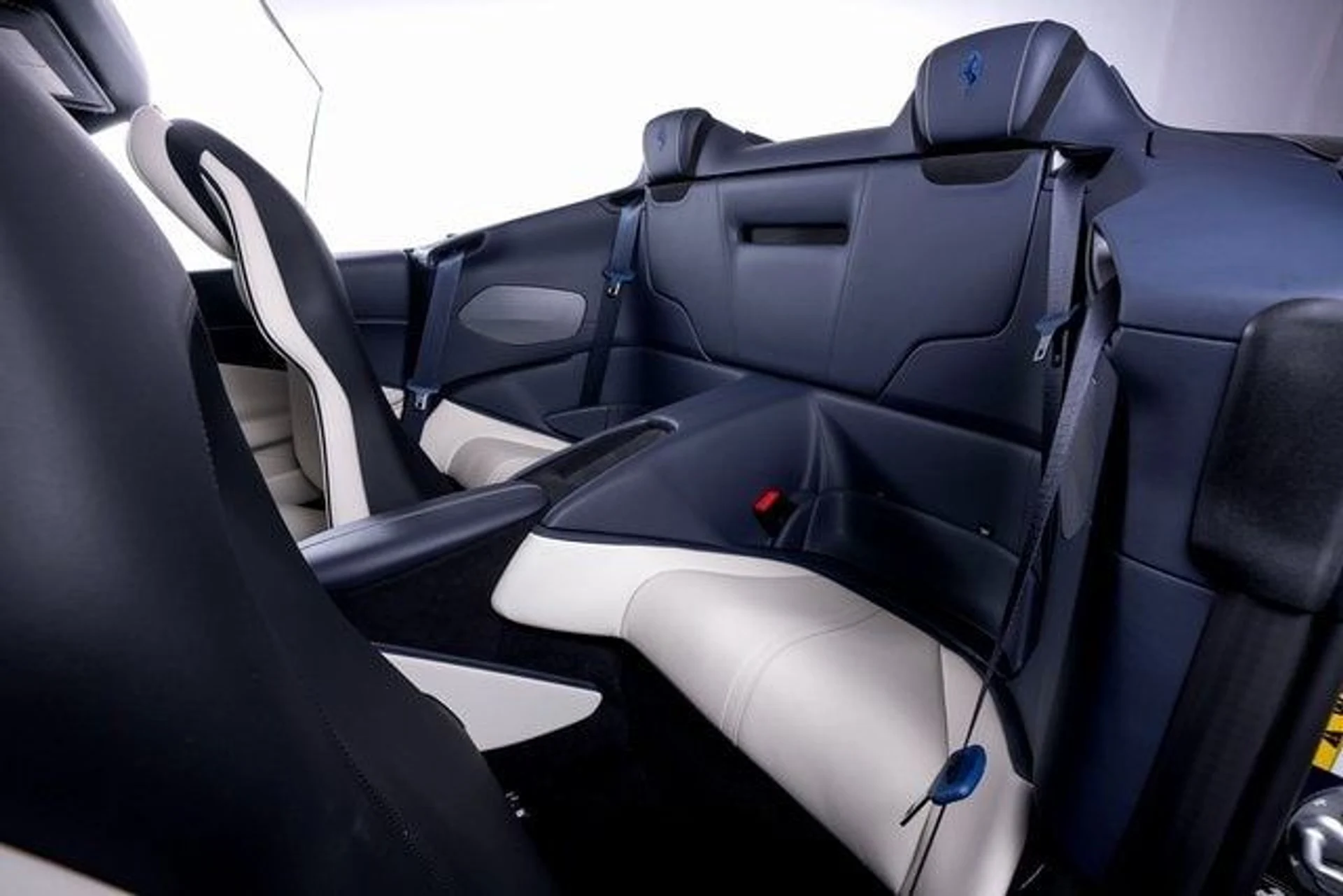 mph024_2282230920_5cc62034bbf94ce15dea88225e97645bx_c4b5835615