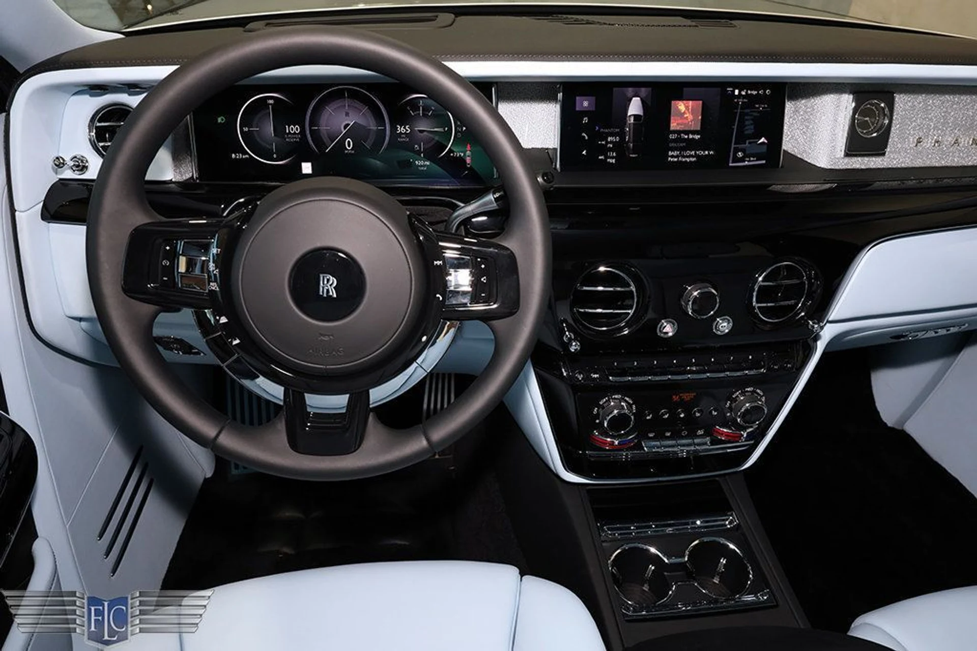 mph024_2284402615_used_2025_rolls_royce_phantom_sedan_9689_22959551_25_1024_766a7e4b66