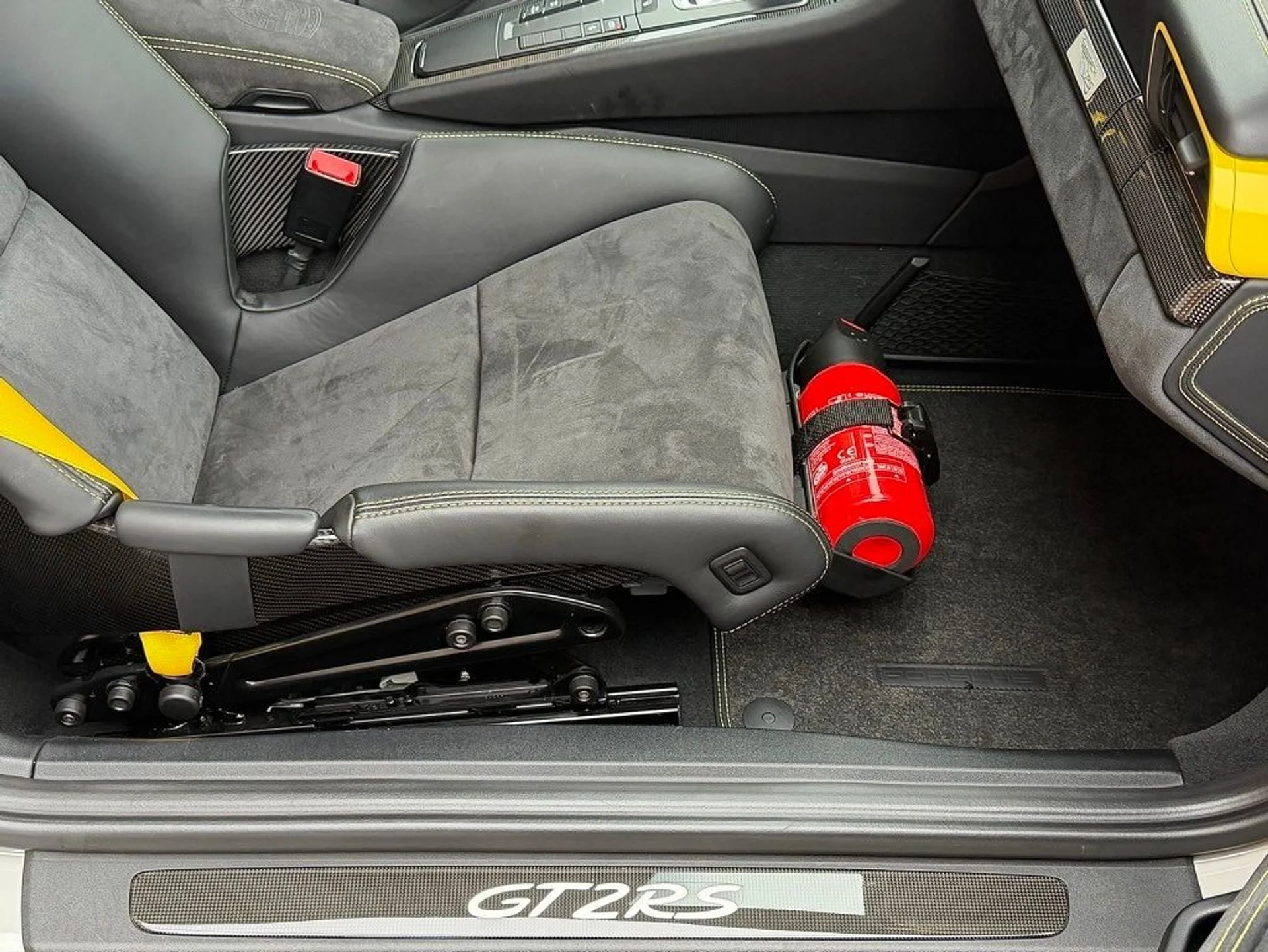 mph024_2289984396_488036d39752734a35b61e44c457b098x_f847b74a0a