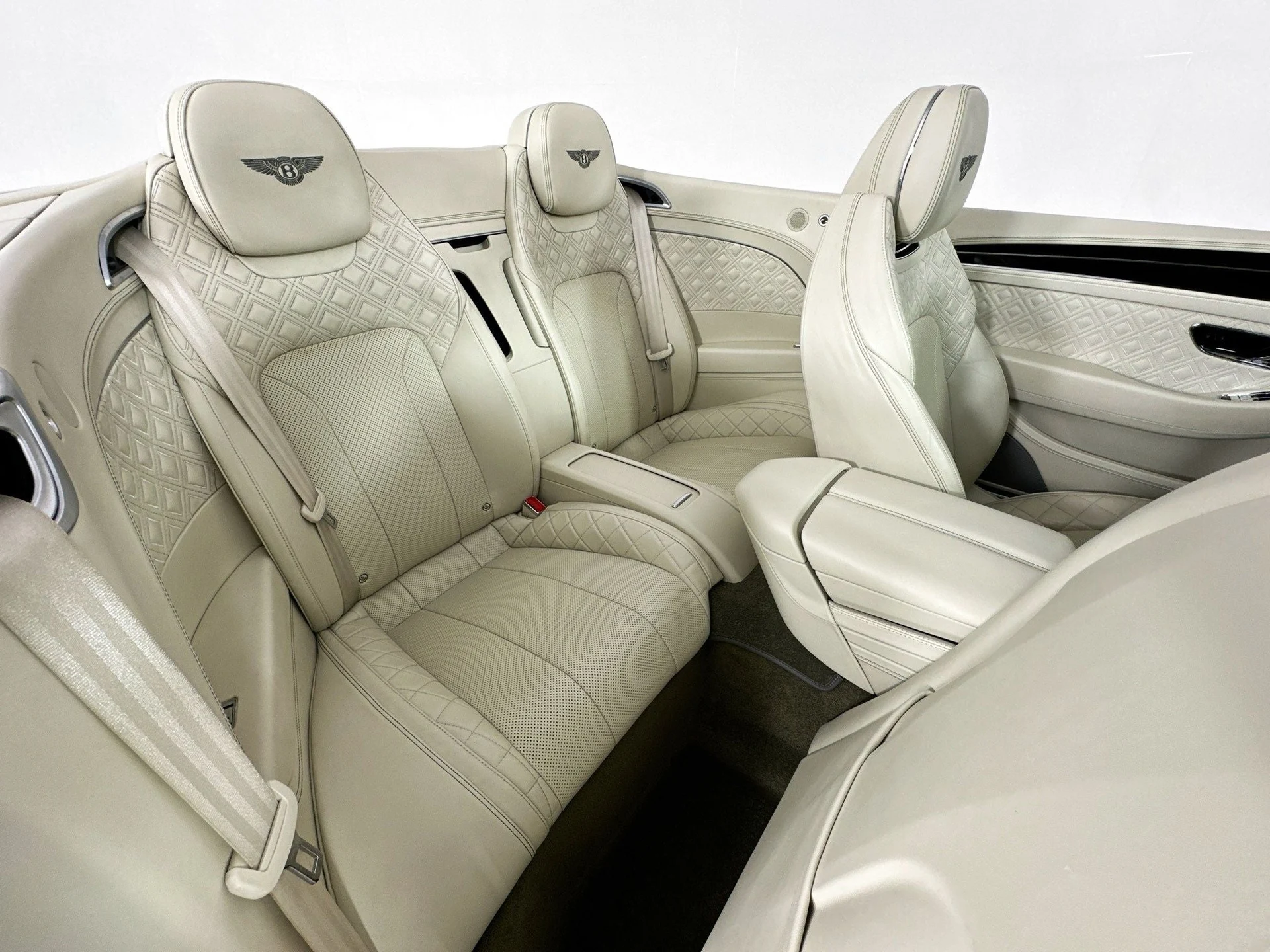 mph024_2293191547_25_0f3d457ba4