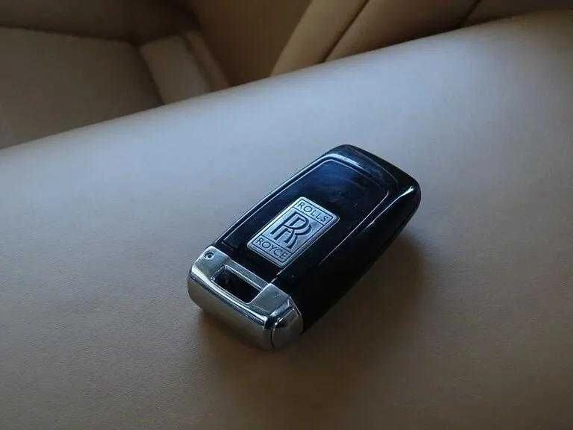 mph024_2293609639_628f7cd0a392c941d155424591884206x_04902173bc