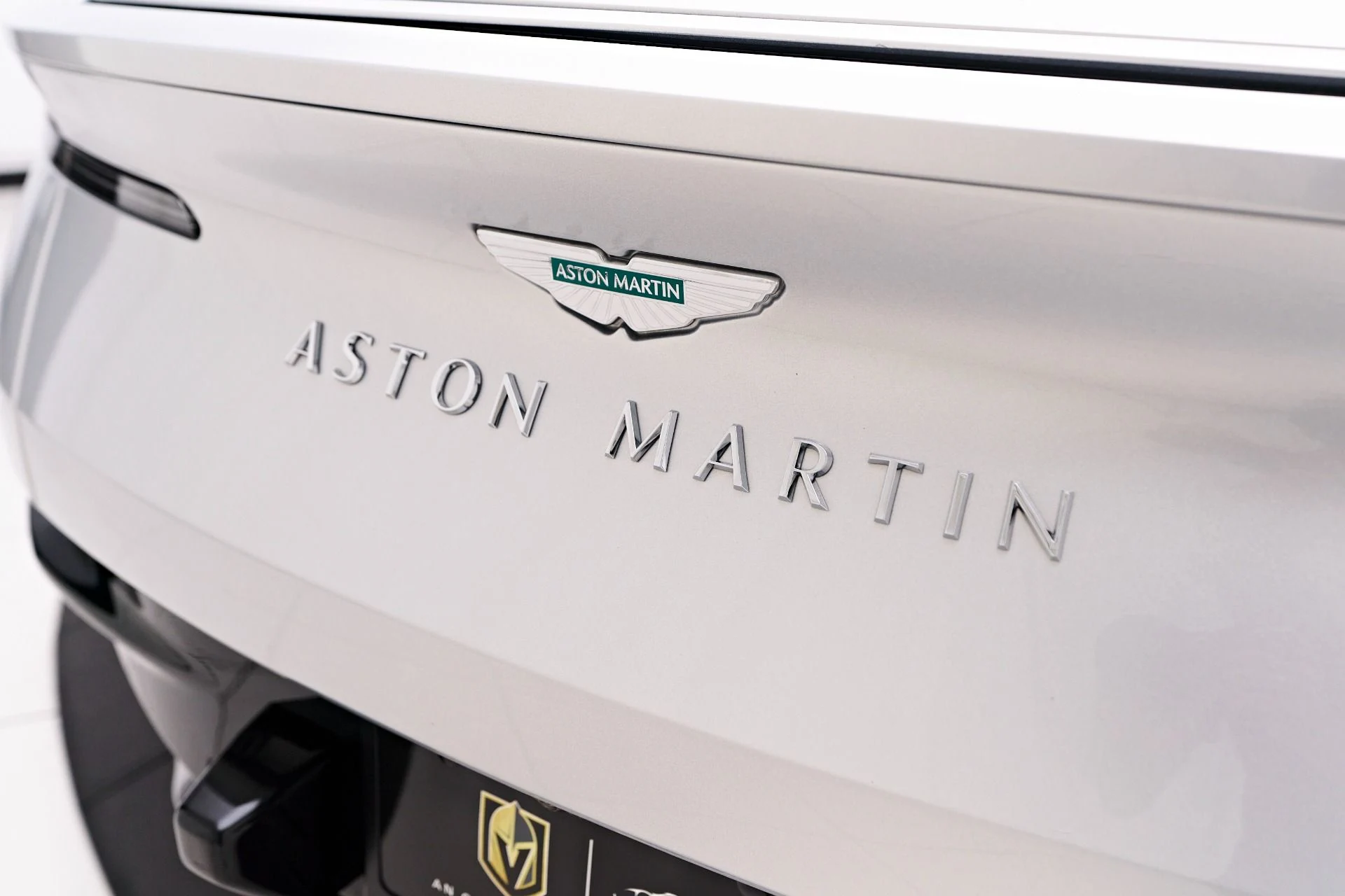 mph024_2297532501_Used_2024_Aston_Martin_DB_12_1755890601_977e352ba1