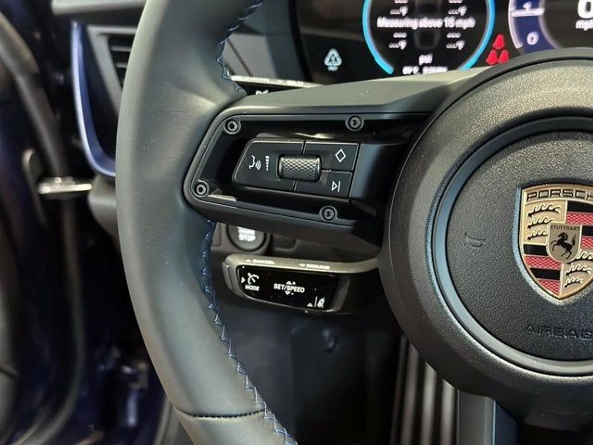 mph024_229866000_25_43afbc4188