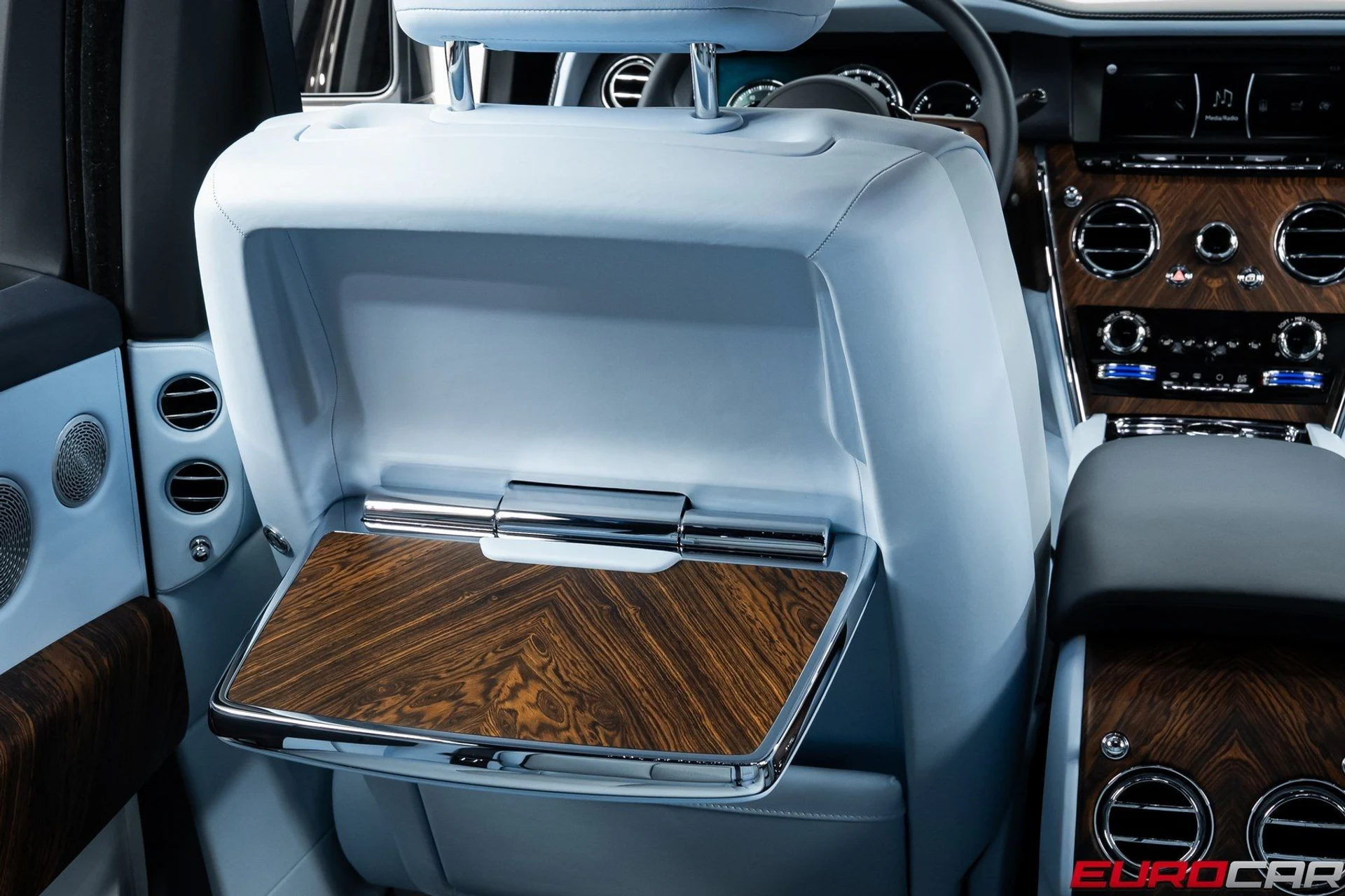 mph024_2299687907_image_25_7c8697f956